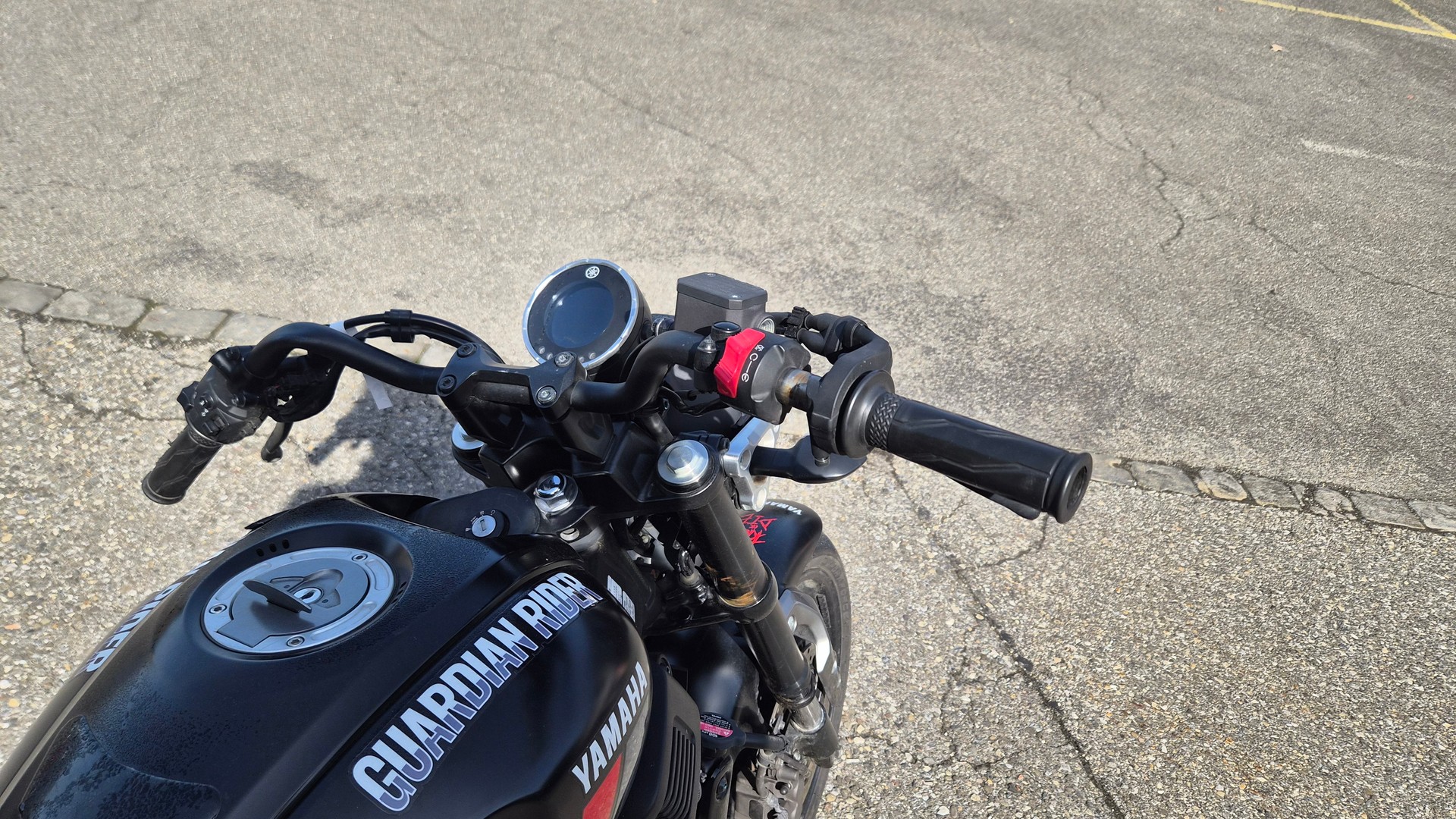 YAMAHA XSR 125-image-8