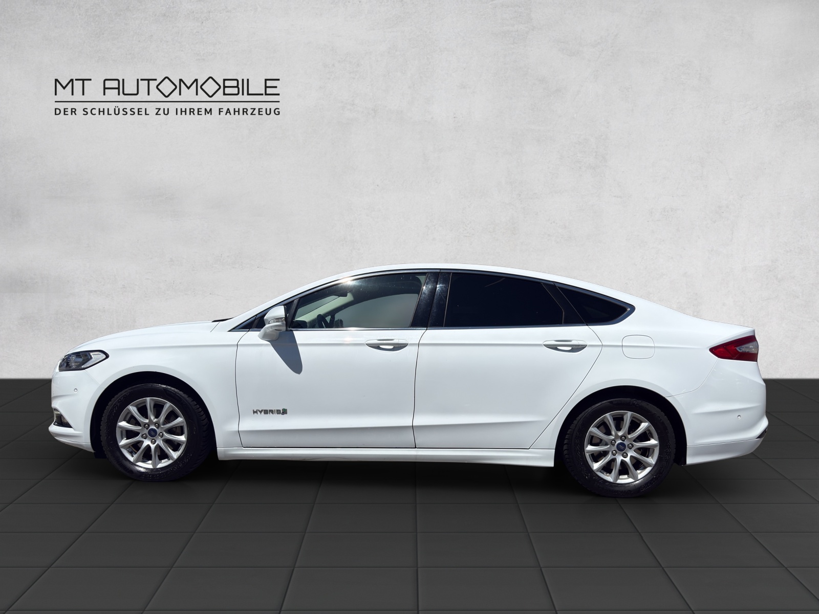 FORD Mondeo 2.0 HEV Titanium eCVT-showroom-element-2
