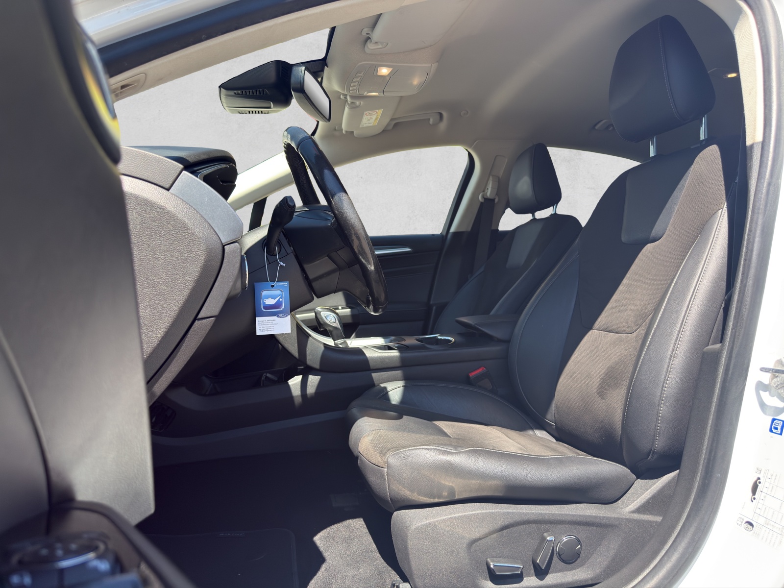 FORD Mondeo 2.0 HEV Titanium eCVT-image-8