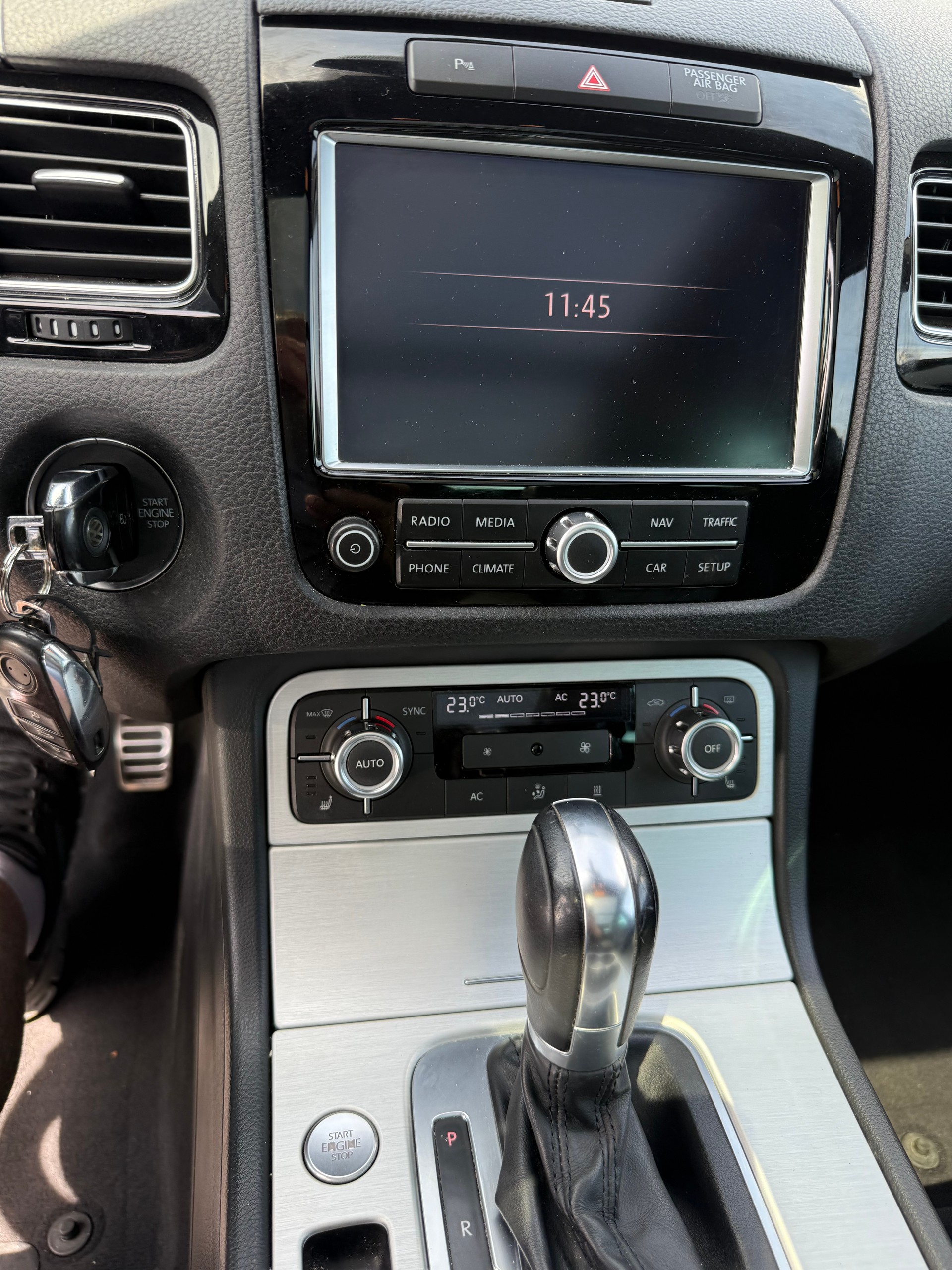 VW Touareg 3.0 TDI BlueMotion Technology Tiptronic-image-12