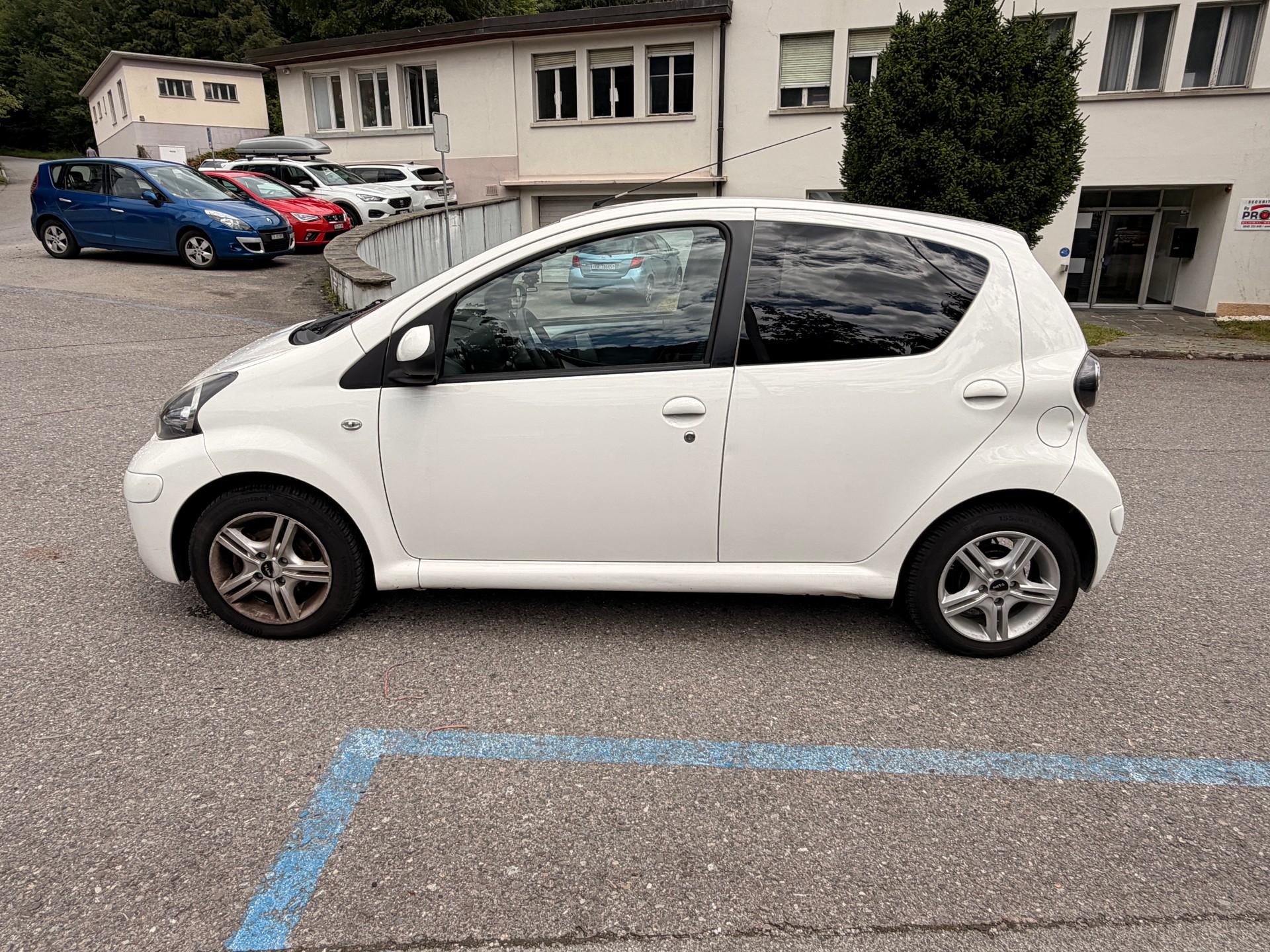 TOYOTA Aygo 1.0 easy Multimode-showroom-element-2