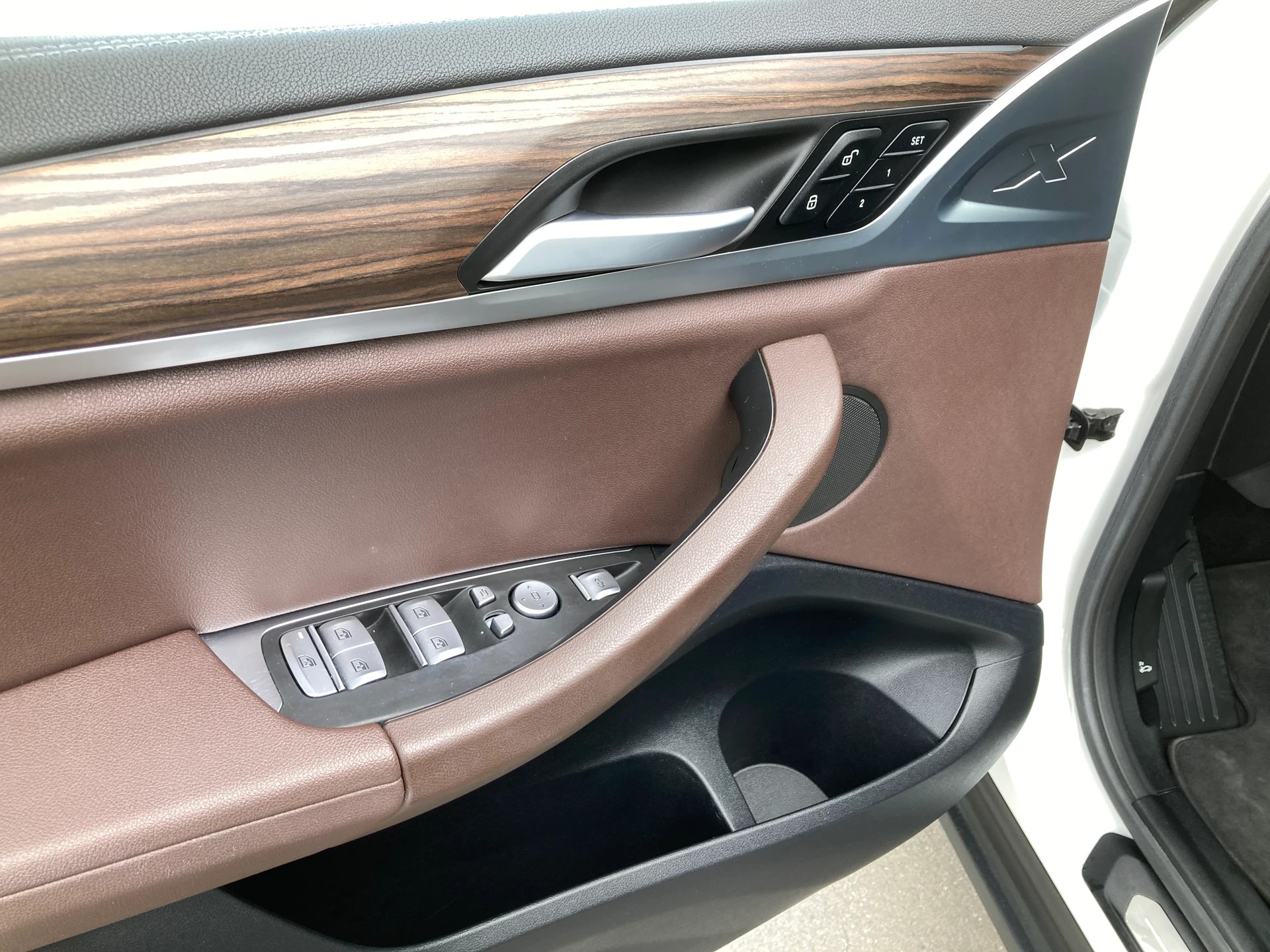 BMW iX3 Inspiring-image-10
