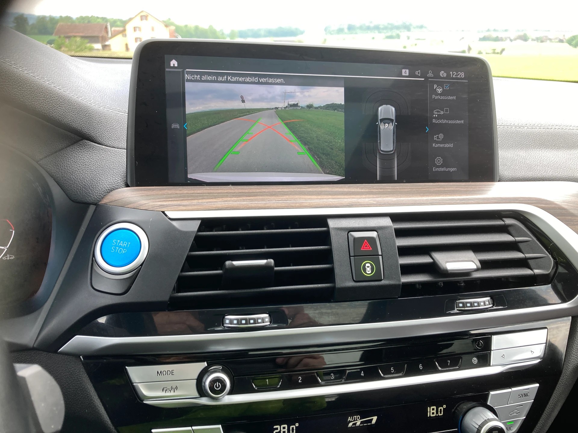 BMW iX3 Inspiring-image-13