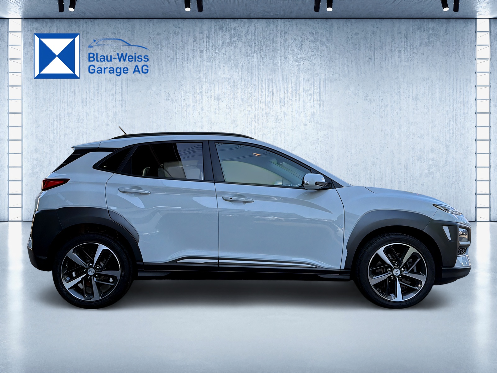 HYUNDAI Kona 1.6 T-GDi Launch Plus 4WD DCT-showroom-element-3