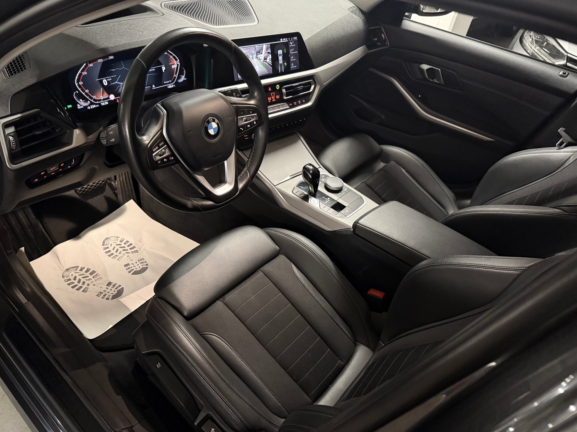 BMW 320d xDrive 48V Touring Steptronic Head-up, RF Kamera-image-7