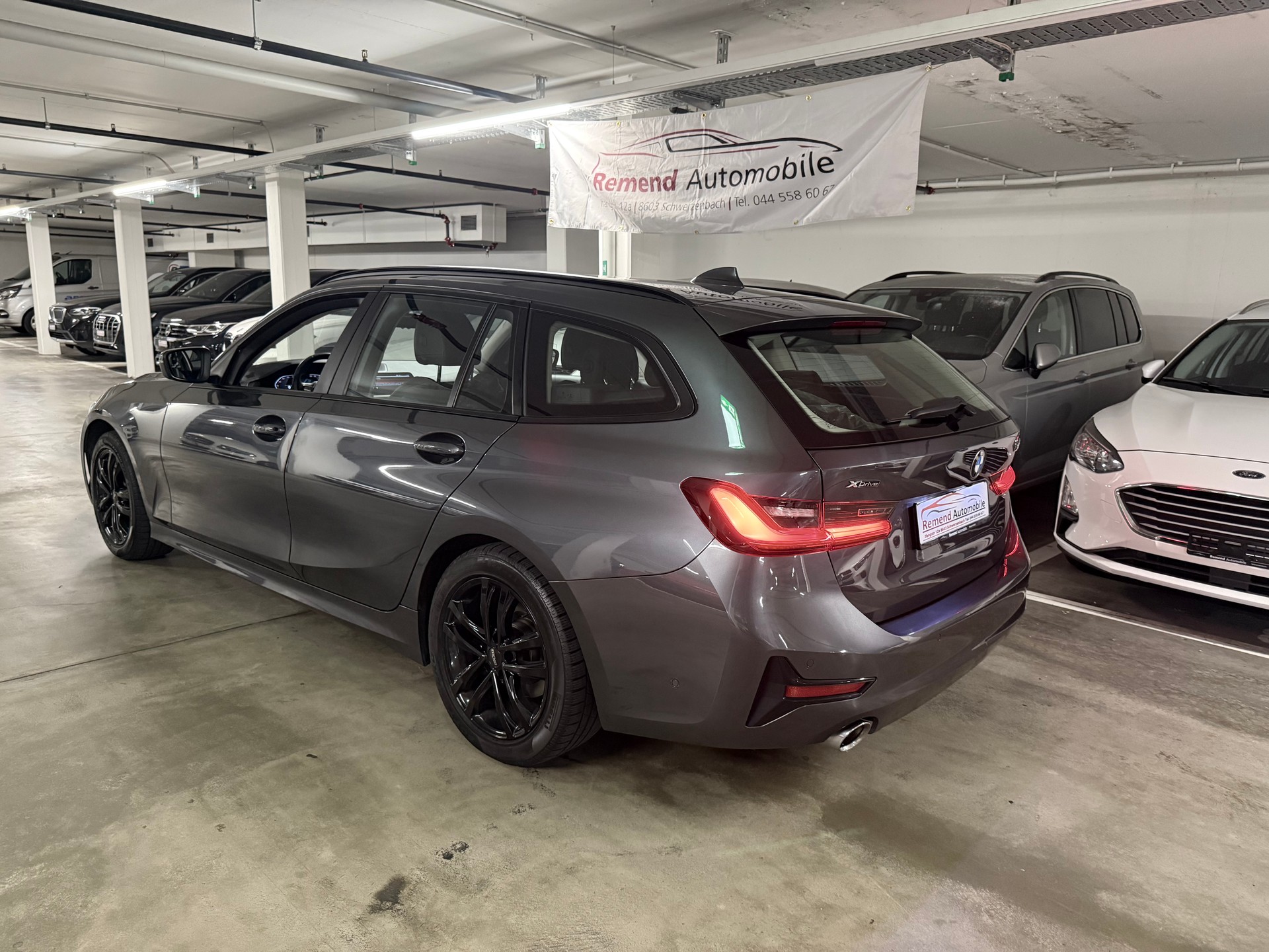 BMW 320d xDrive 48V Touring Steptronic Head-up, RF Kamera-image-5