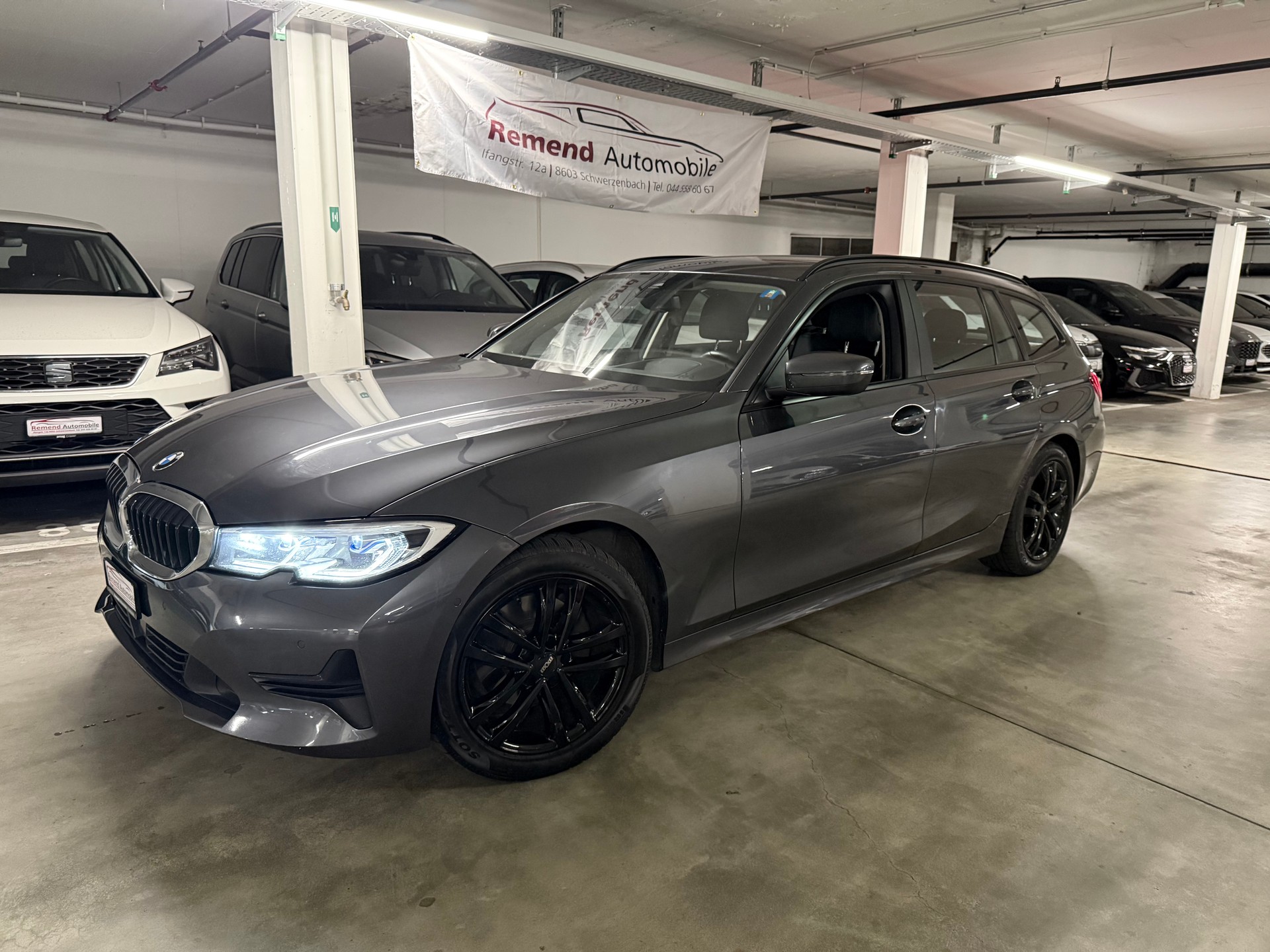 BMW 320d xDrive 48V Touring Steptronic Head-up, RF Kamera-image-1