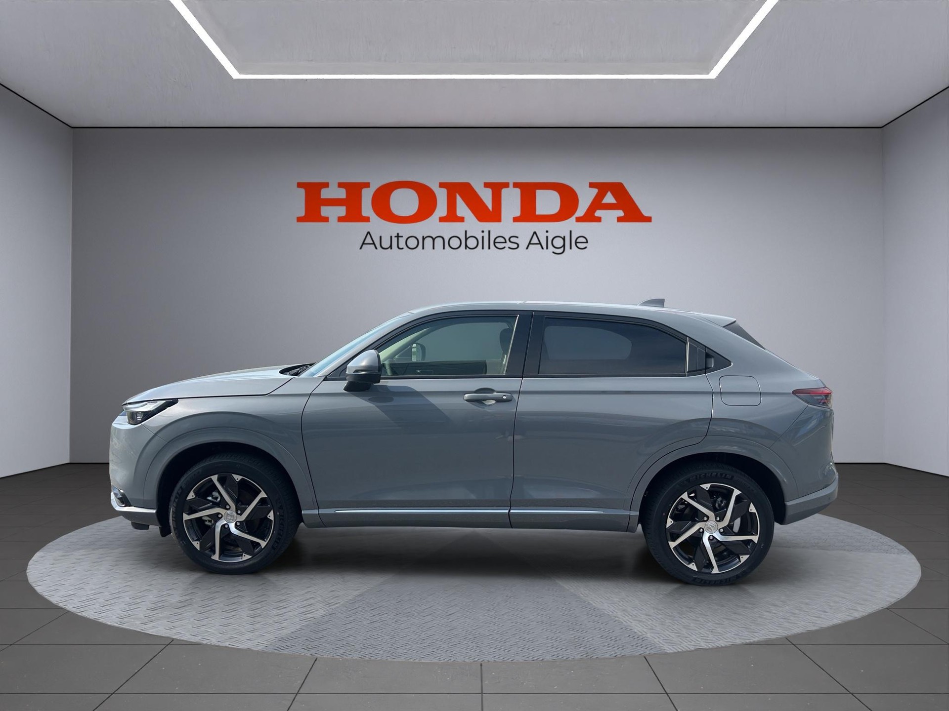 HONDA HR-V 1.5 i-MMD Advance-showroom-element-1