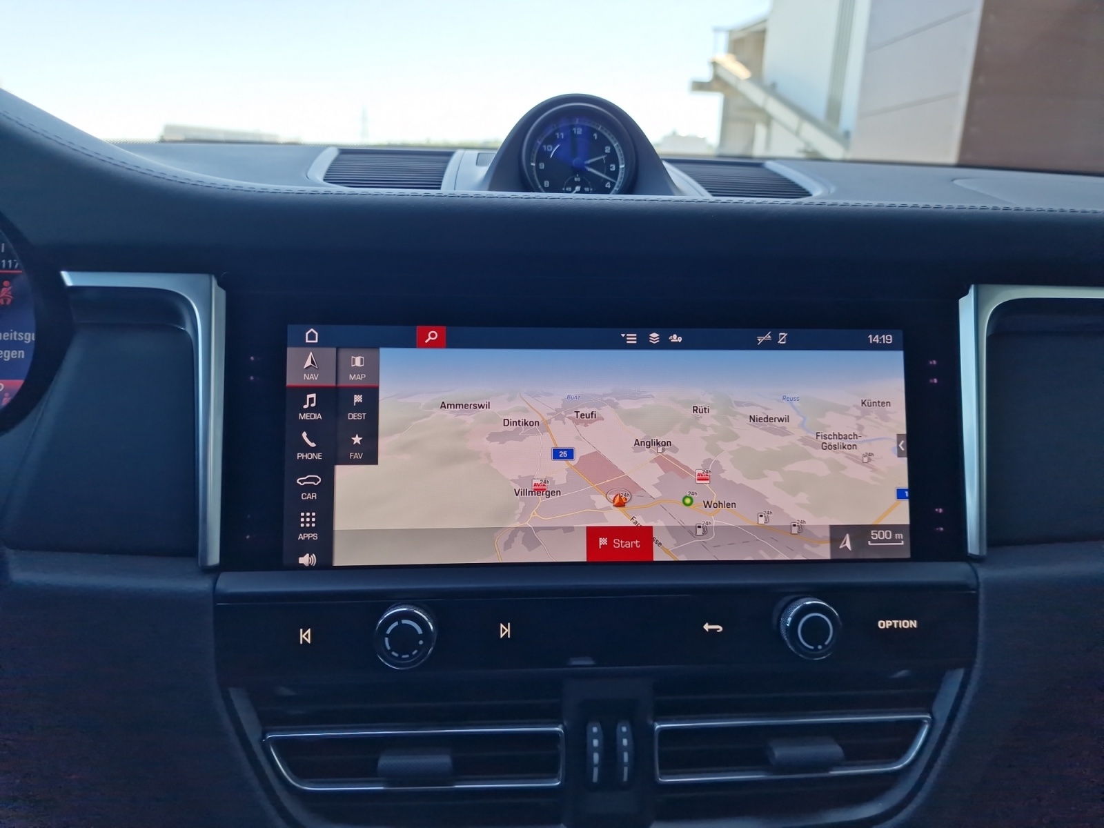 PORSCHE Macan PDK-image-11
