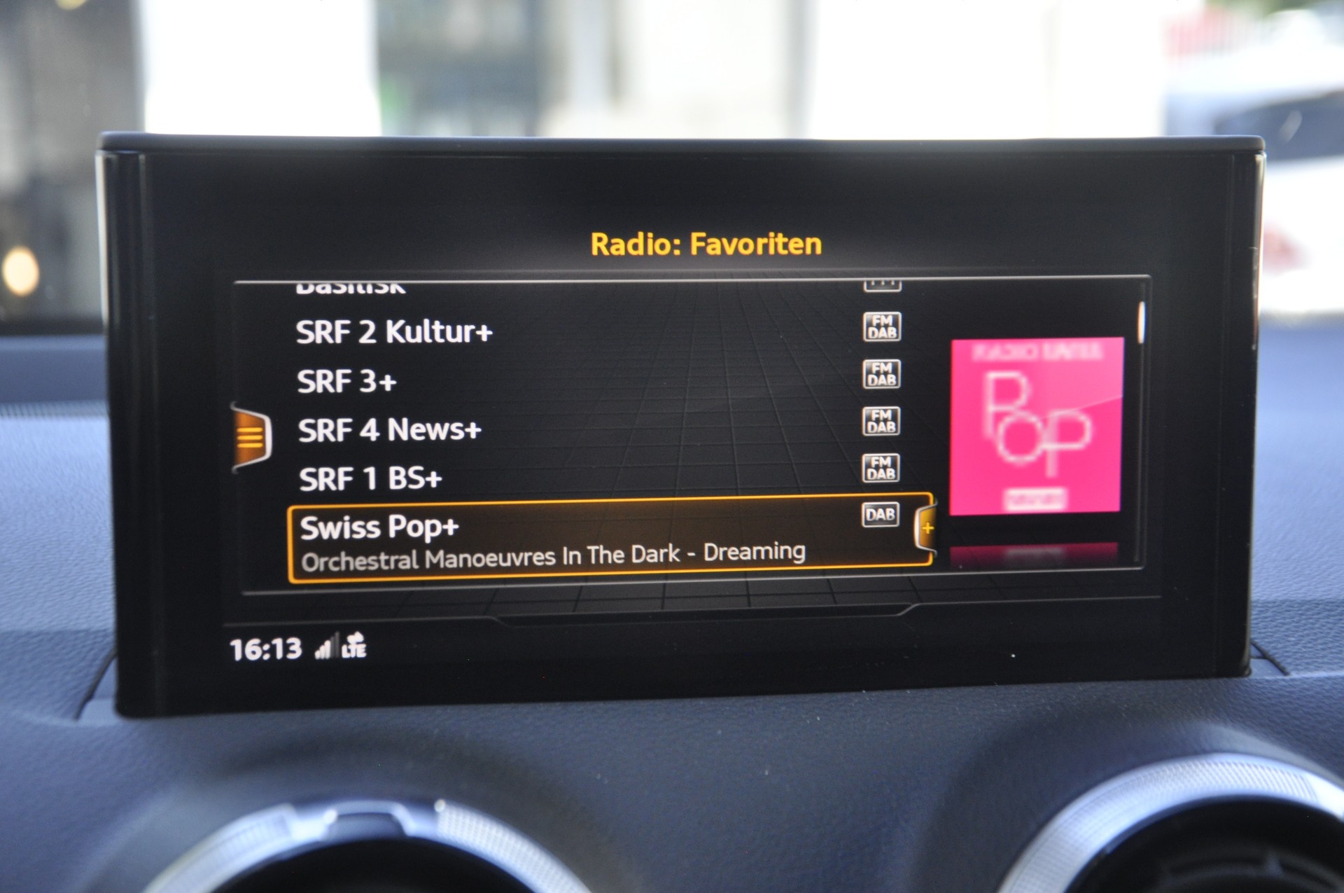 AUDI SQ2 TFSI quattro S-tronic-image-11