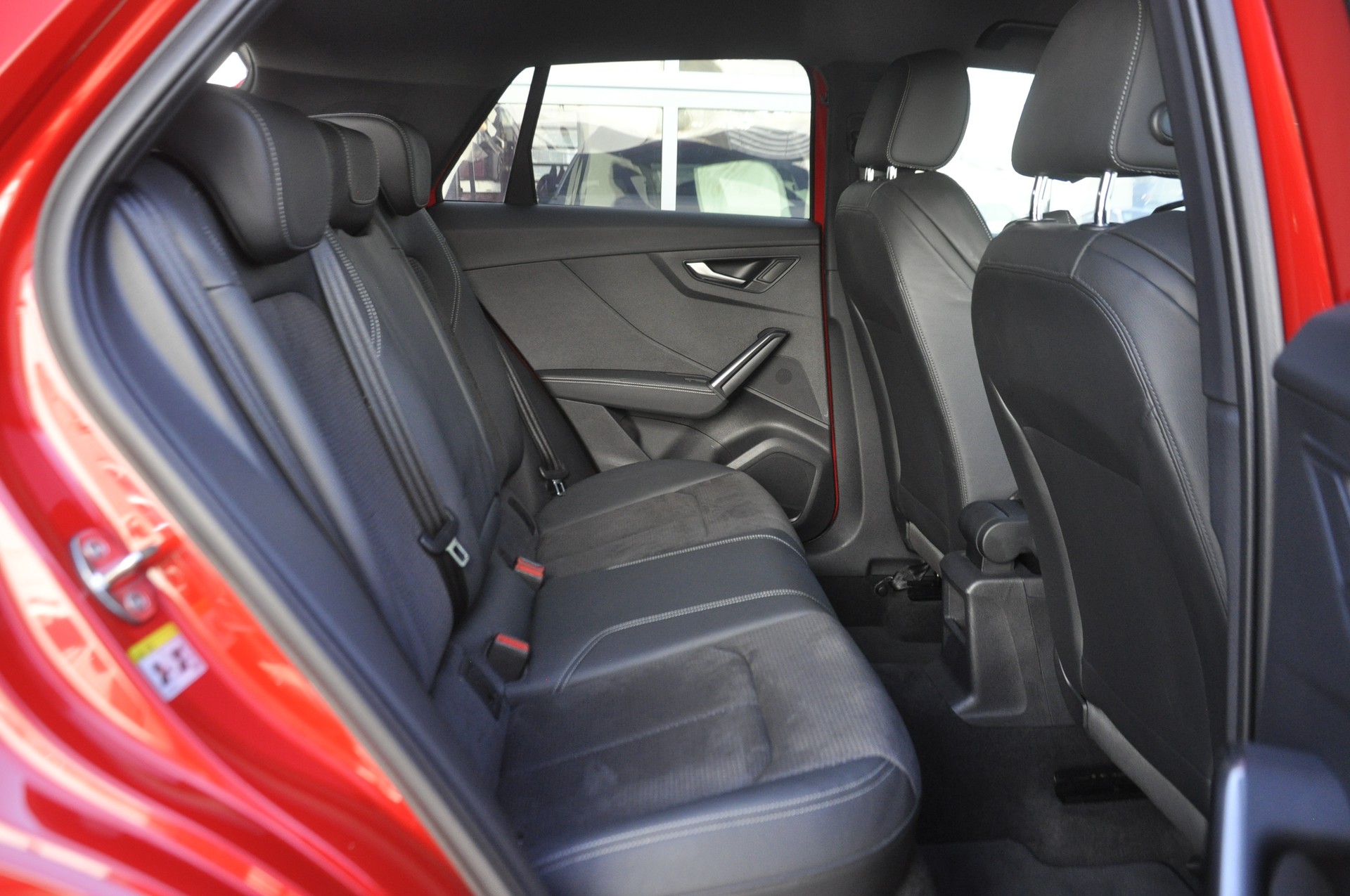 AUDI SQ2 TFSI quattro S-tronic-image-7