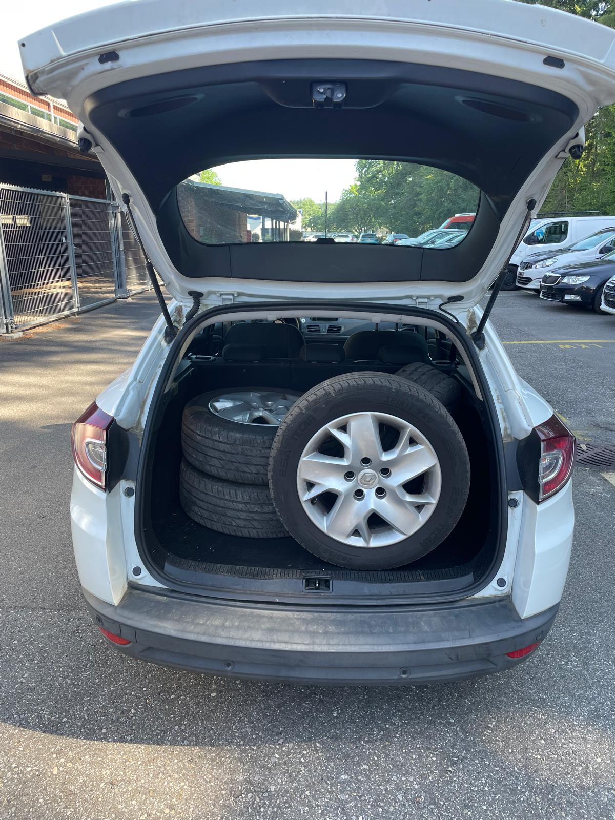 RENAULT Mégane Grandtour 1.2 16V Turbo Energy-image-9