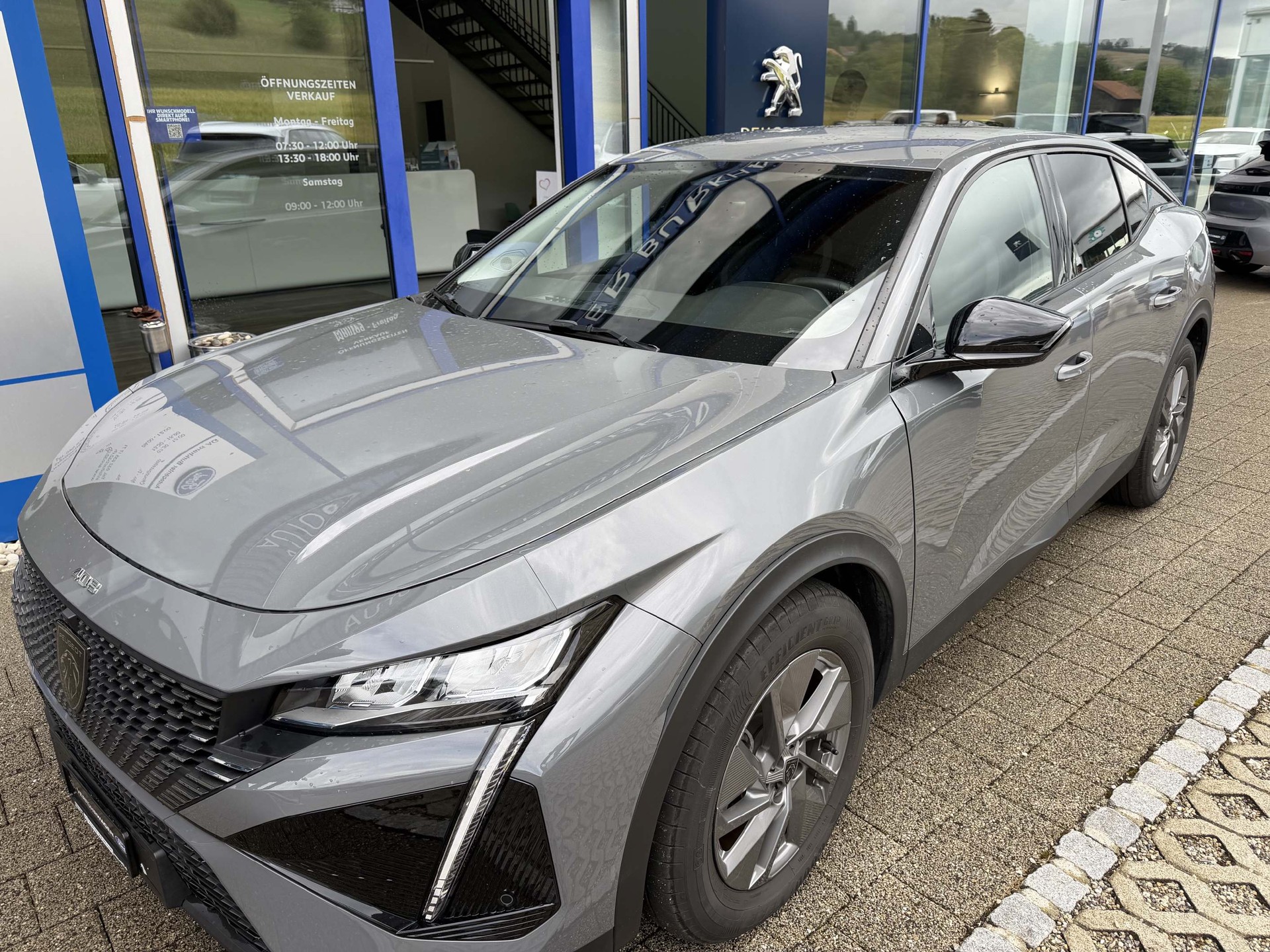 PEUGEOT 408 1.2 Hybrid Allure *5 Jahre Garantie*-showroom-element-1
