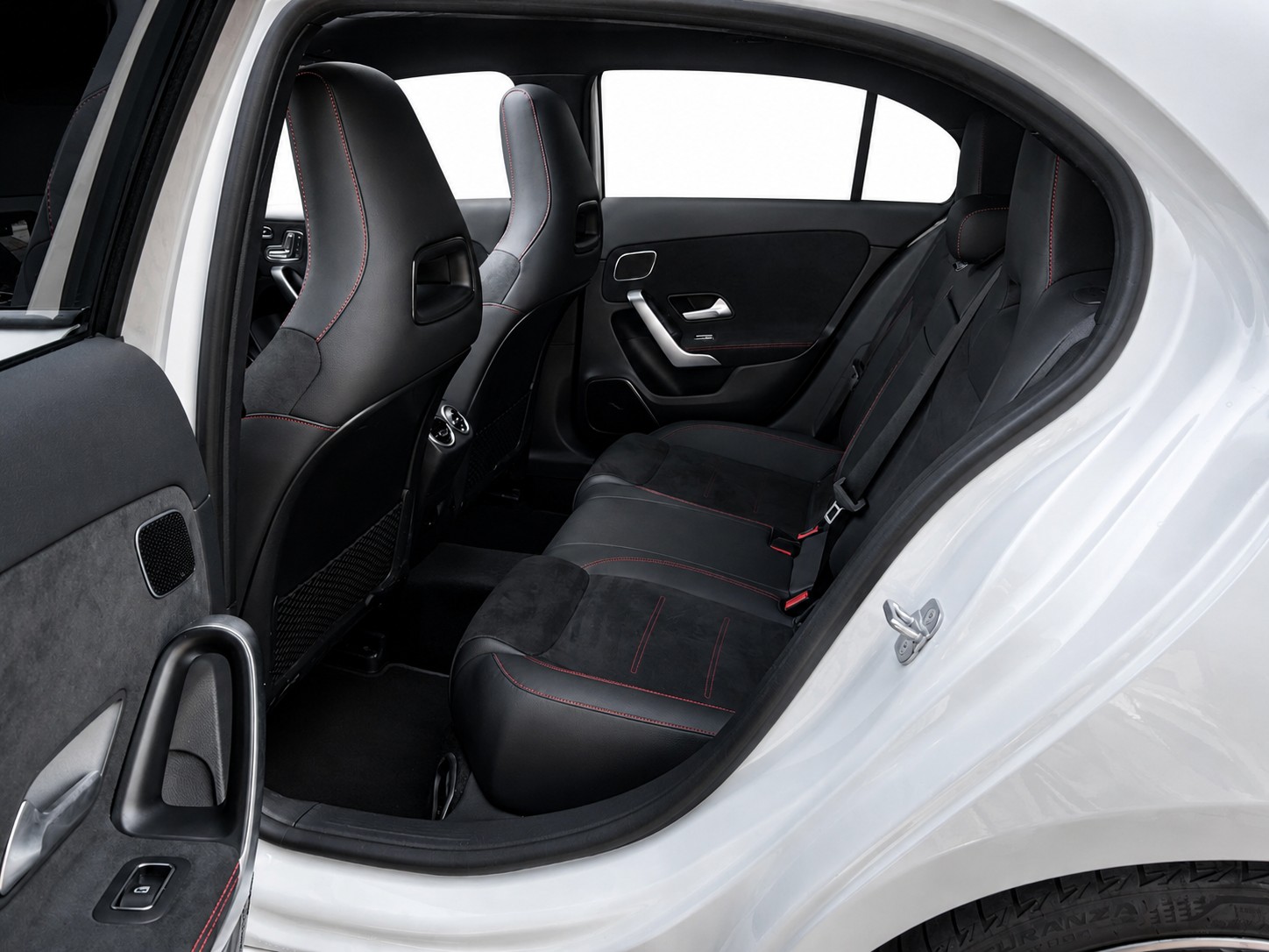 MERCEDES-BENZ A 250 AMG Line 4m CH FAHRZEUG-image-18
