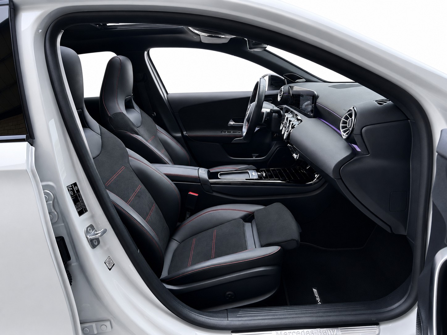 MERCEDES-BENZ A 250 AMG Line 4m CH FAHRZEUG-image-11