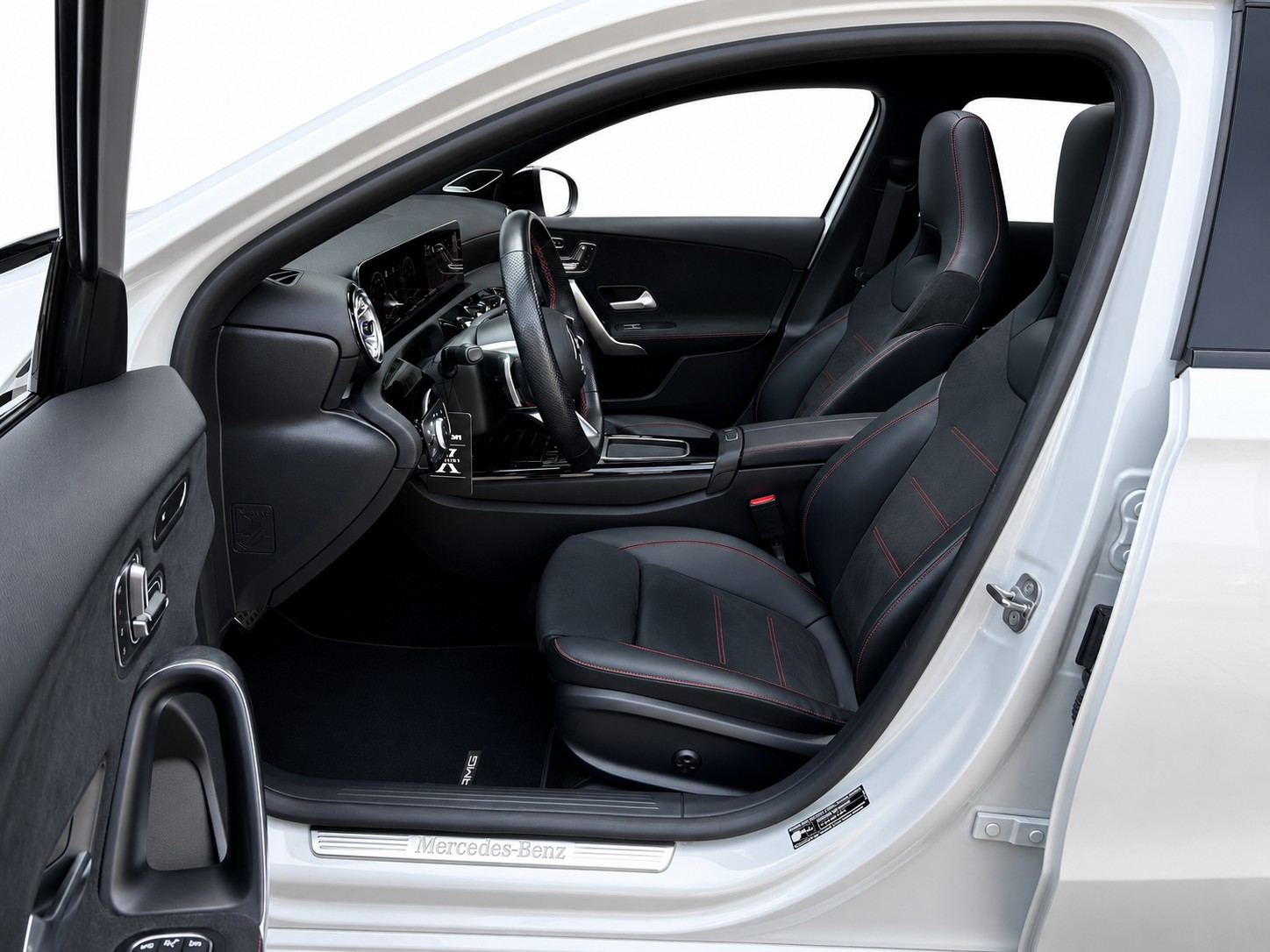 MERCEDES-BENZ A 250 AMG Line 4m CH FAHRZEUG-image-6
