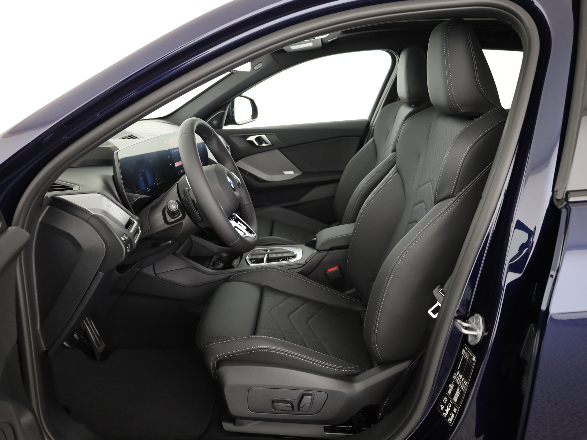 BMW 123 xDrive-showroom-element-3