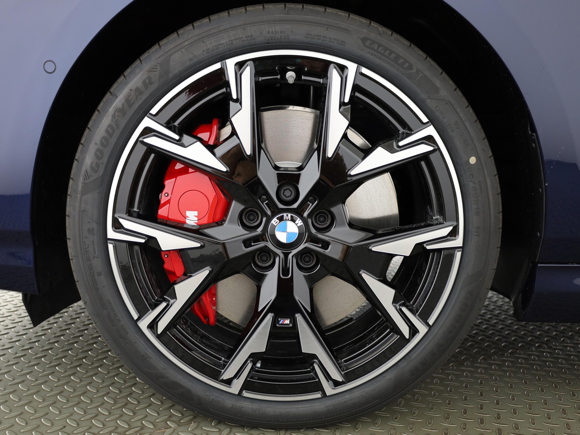 BMW 123 xDrive-image-6
