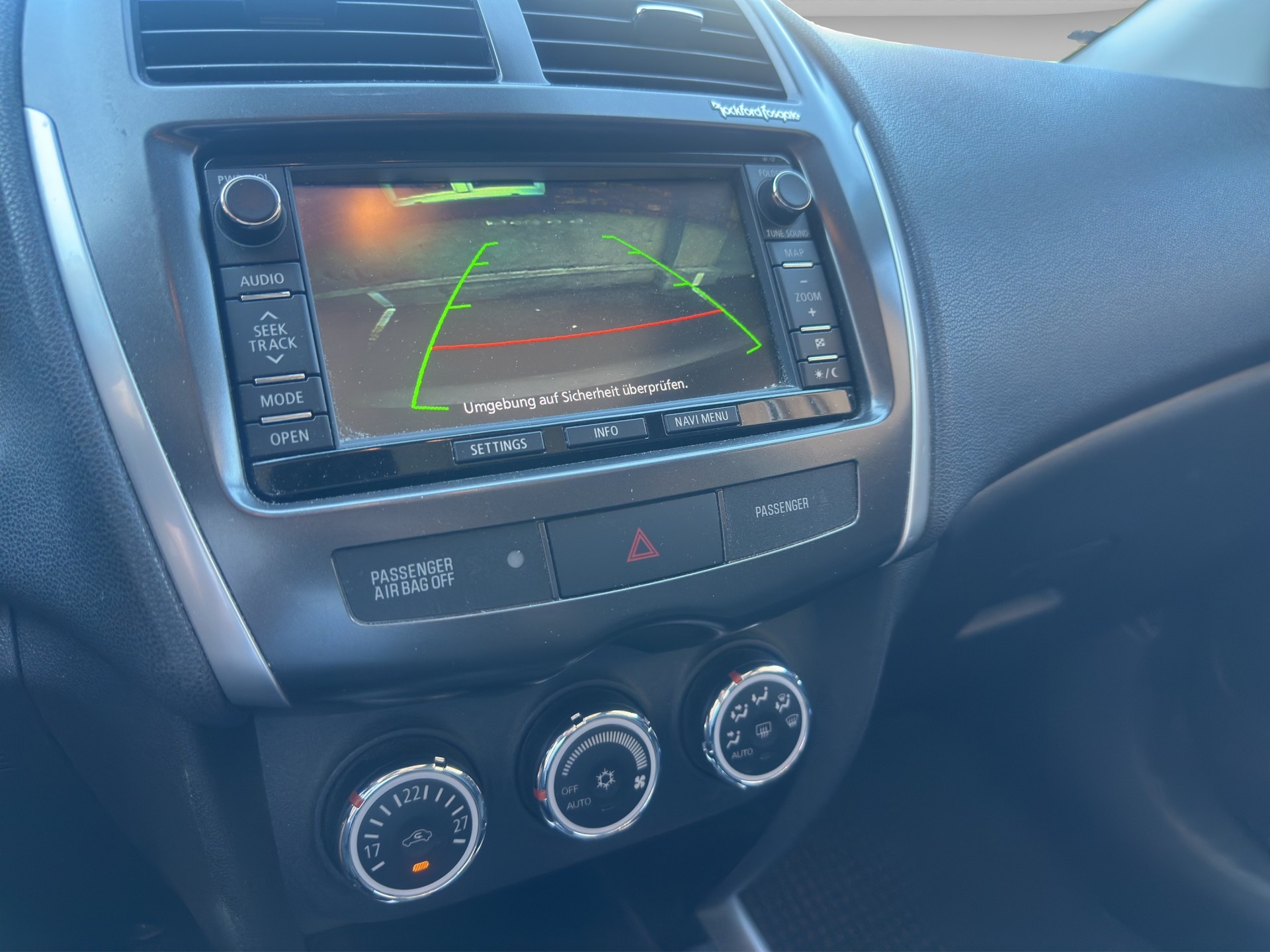 MITSUBISHI ASX 2.2 DID Navigator 4WD Automatic-image-13