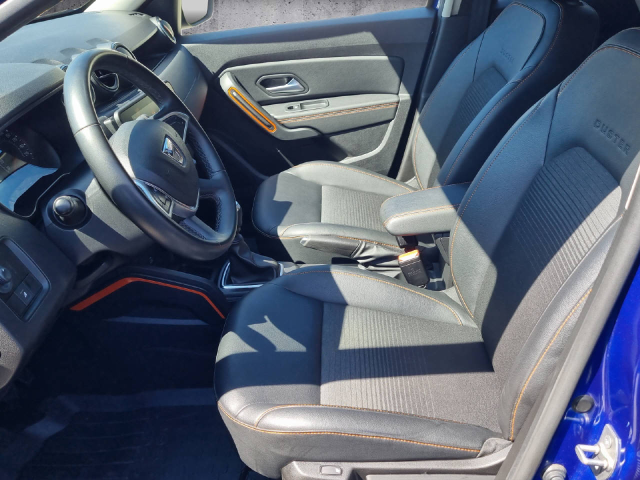 DACIA Duster 1.3 TCe 150 Extreme 4WD-image-4