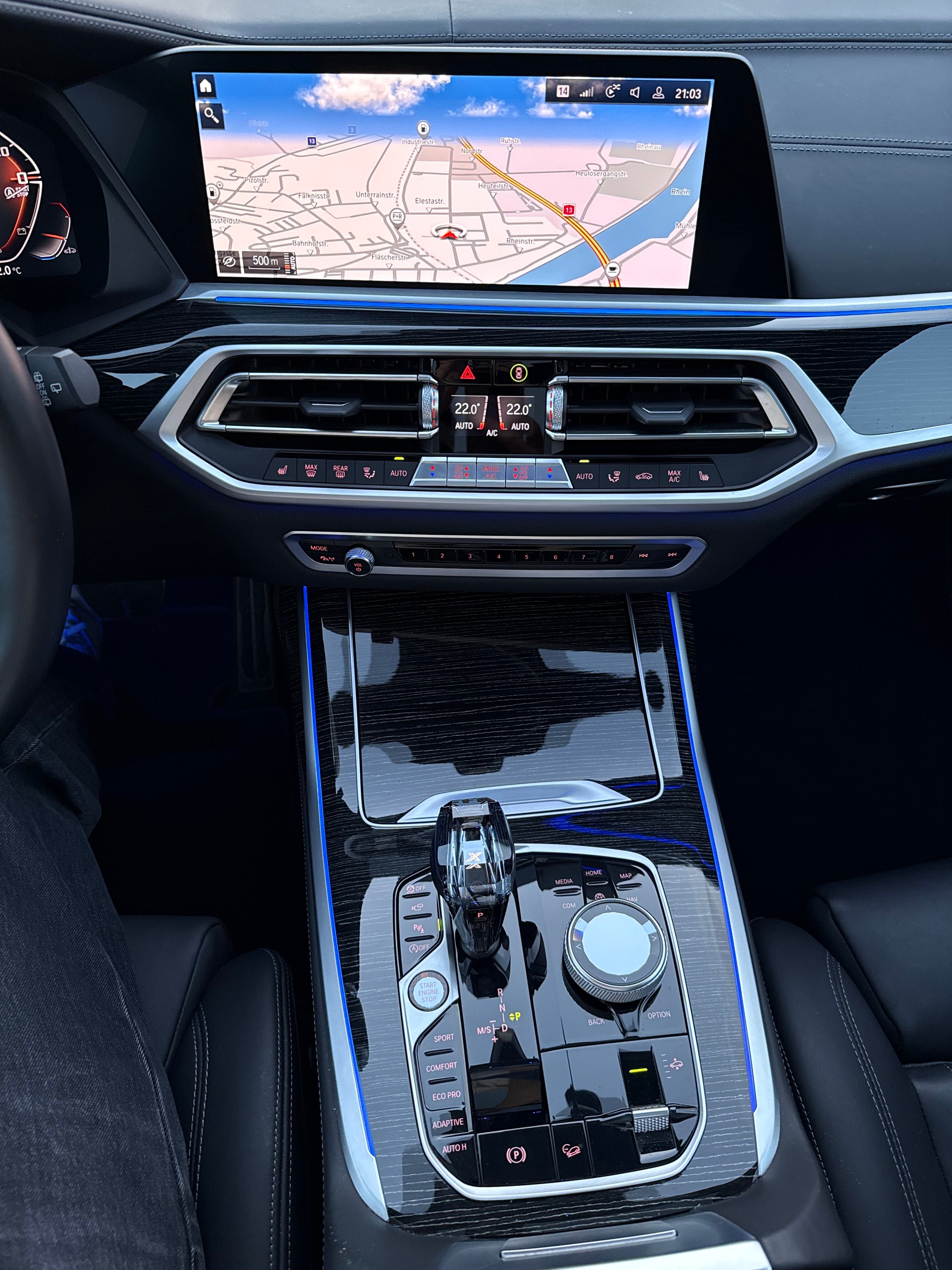 BMW X7 M50i-image-26