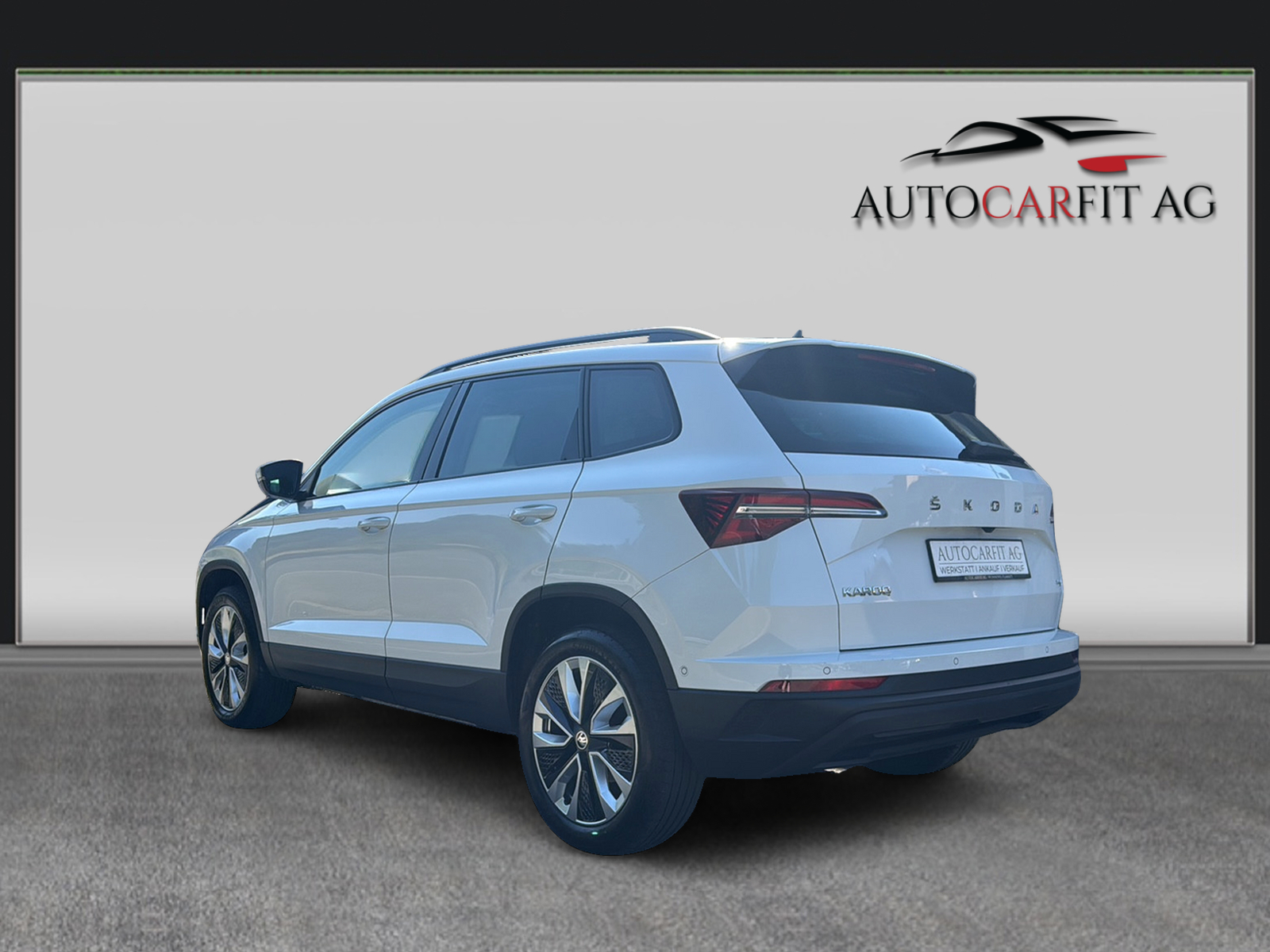 SKODA Karoq 2.0 TDI CR Style 4x4 DSG-showroom-element-3