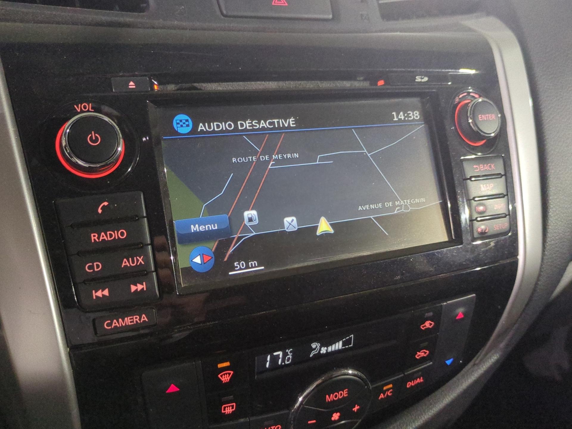 NISSAN Navara Double Cab N-Guard 2.3 dCi 4WD Automatic-image-21