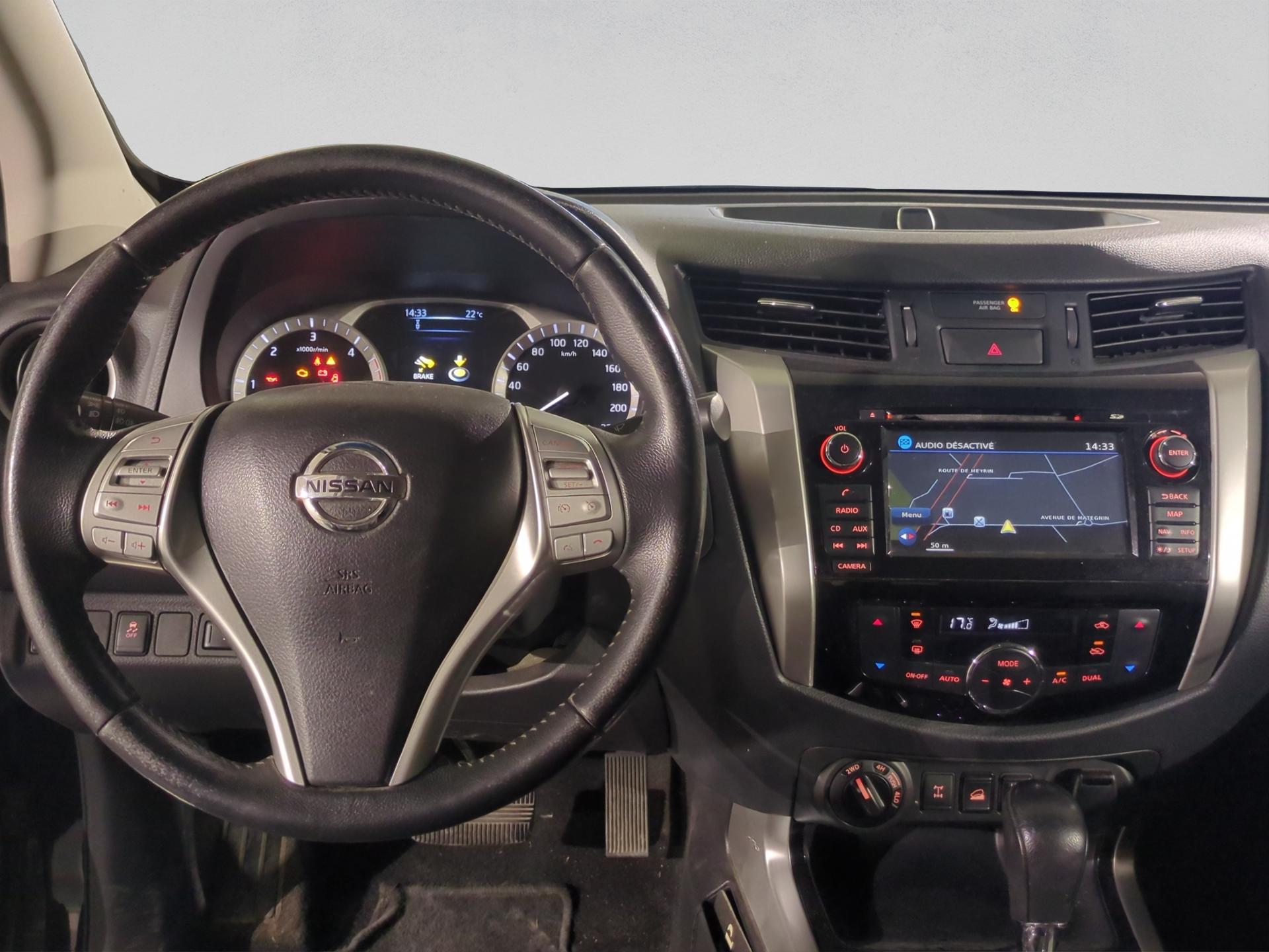 NISSAN Navara Double Cab N-Guard 2.3 dCi 4WD Automatic-image-13