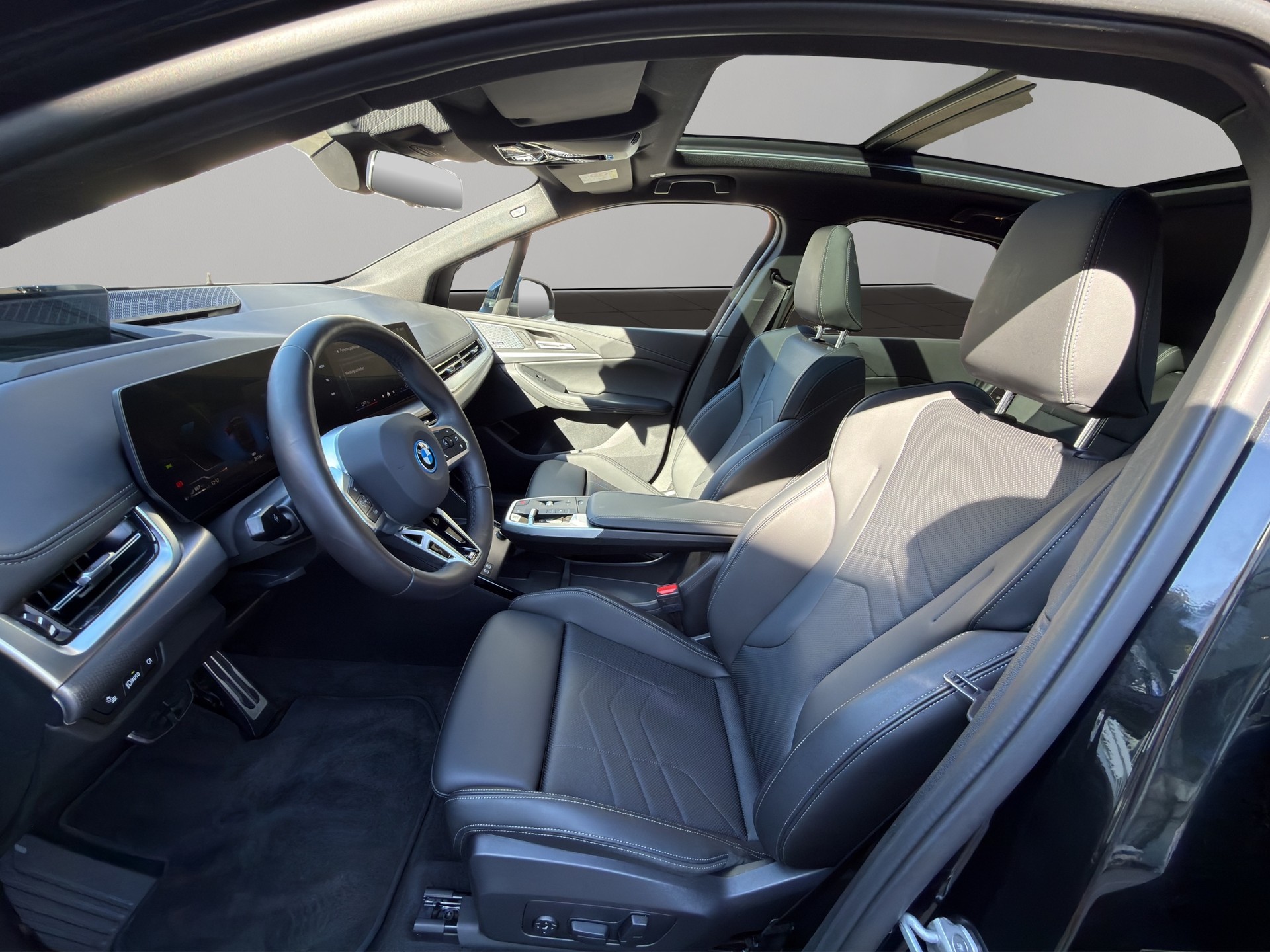 BMW 225e xDrive Active Tourer M Sport-image-11