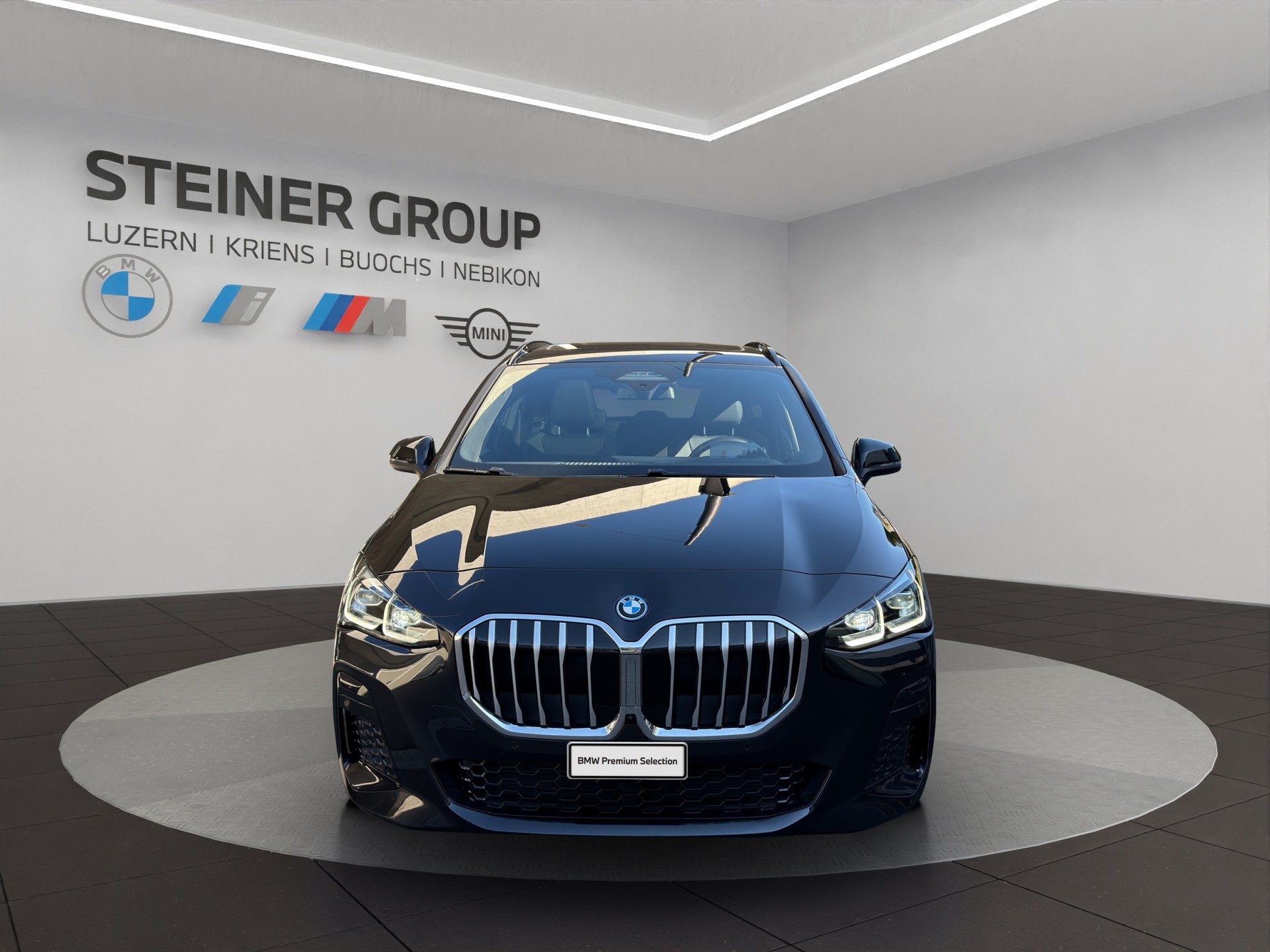 BMW 225e xDrive Active Tourer M Sport-showroom-element-2