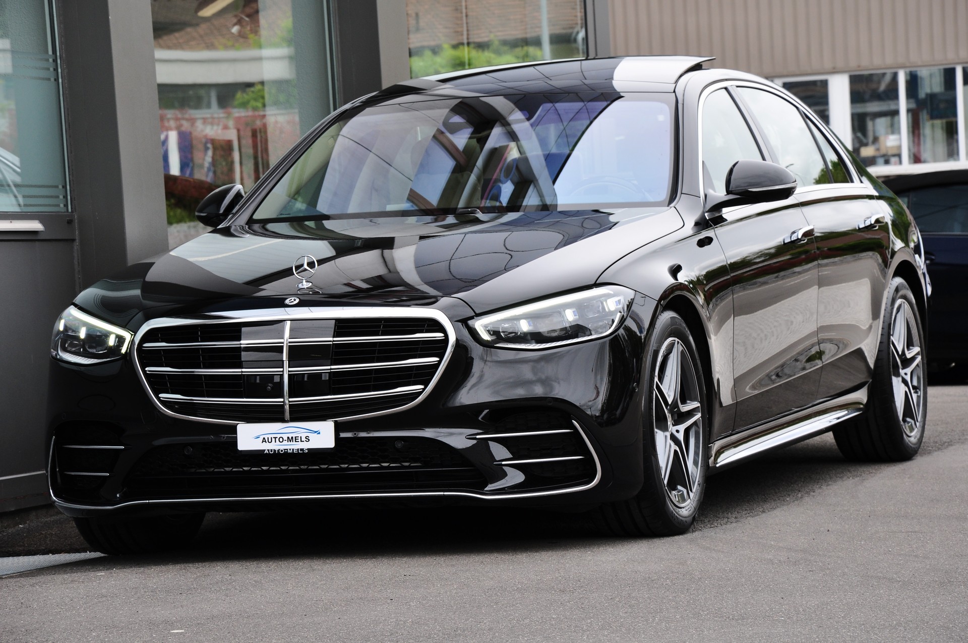 MERCEDES-BENZ S 450 L 4Matic AMG Line 9G-Tronic-showroom-element-2