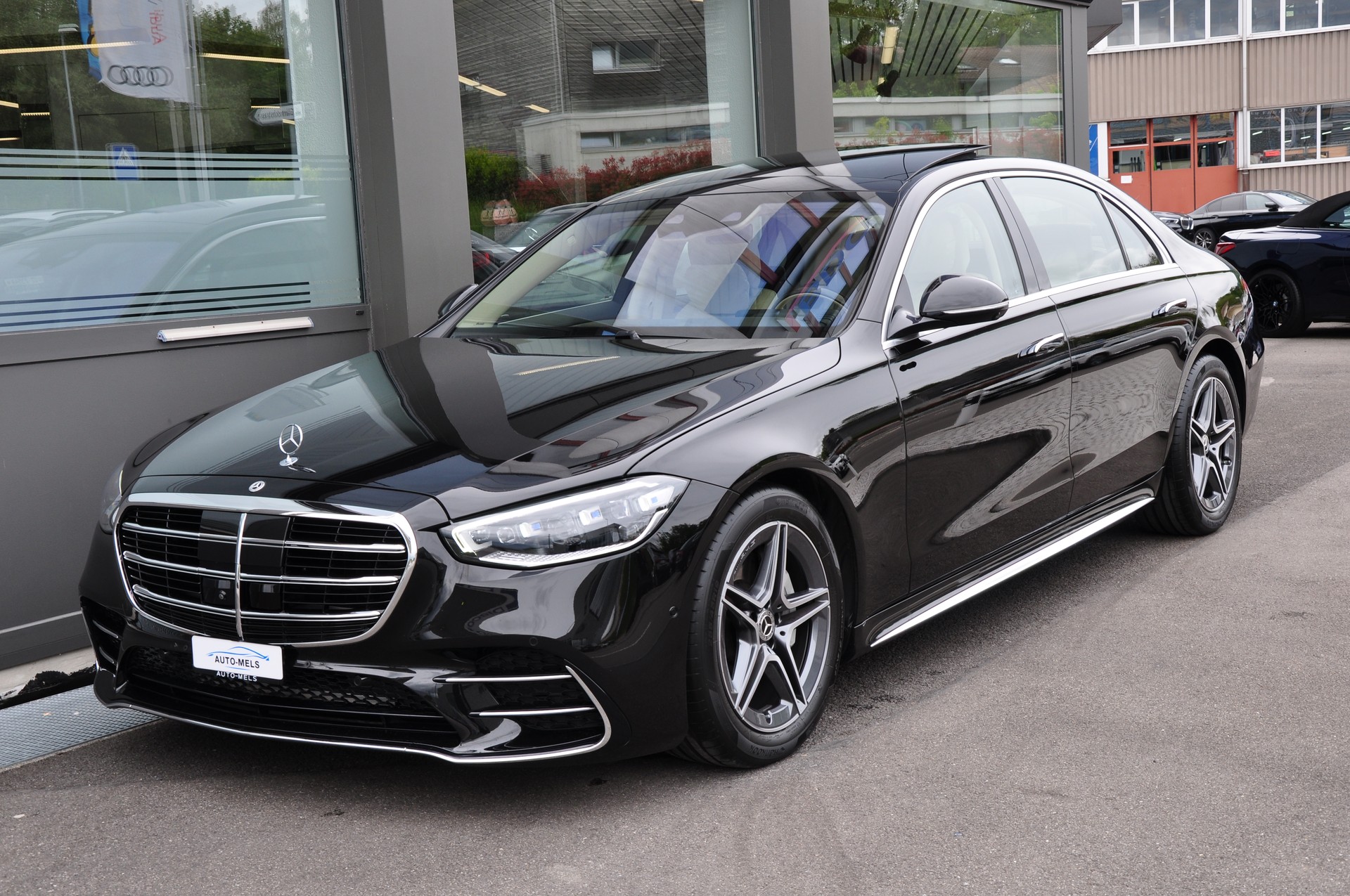 MERCEDES-BENZ S 450 L 4Matic AMG Line 9G-Tronic-showroom-element-1