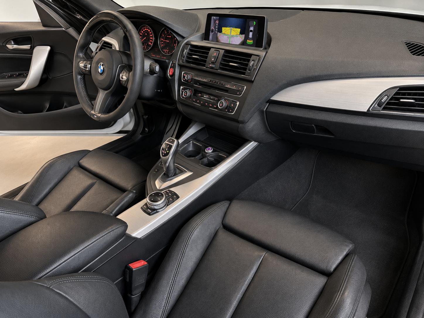 BMW M135i xDrive Steptronic-image-8
