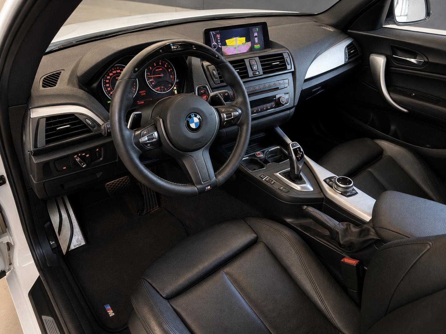 BMW M135i xDrive Steptronic-image-9