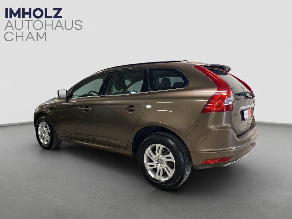 VOLVO XC60 2.0 D4 Momentum S/S-showroom-element-2