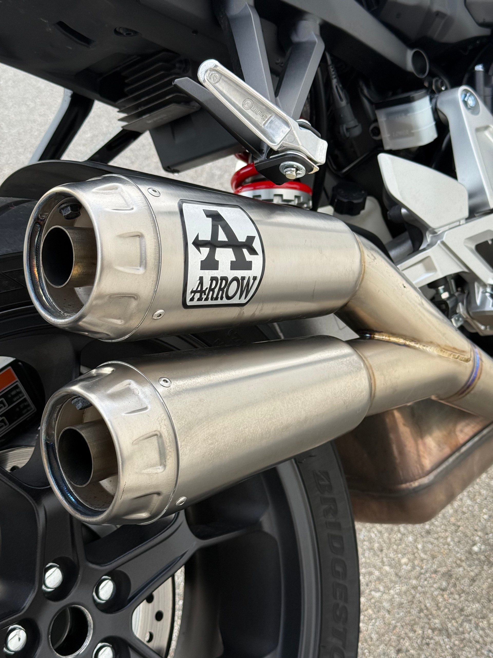 HONDA CB 1000 R ABS-image-8