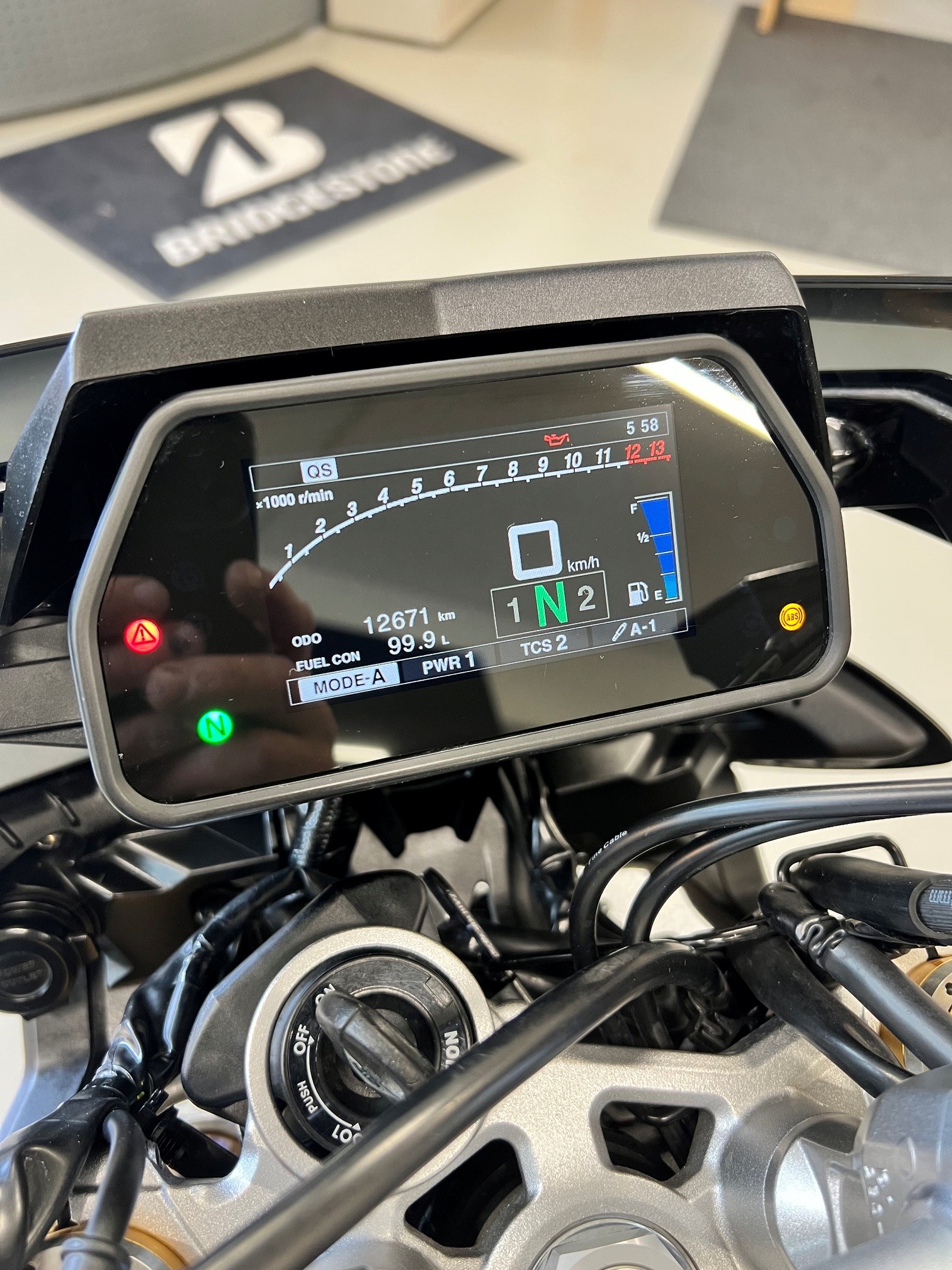 YAMAHA MT-10 SP ABS-image-8