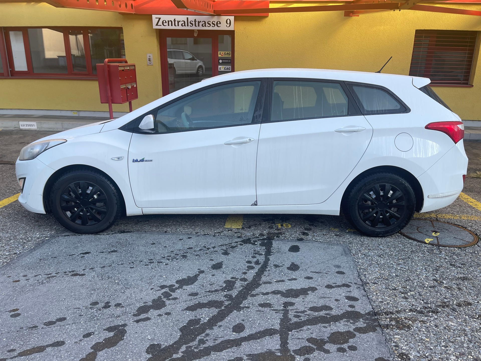 HYUNDAI i30 Wagon 1.4 Pica-image-4