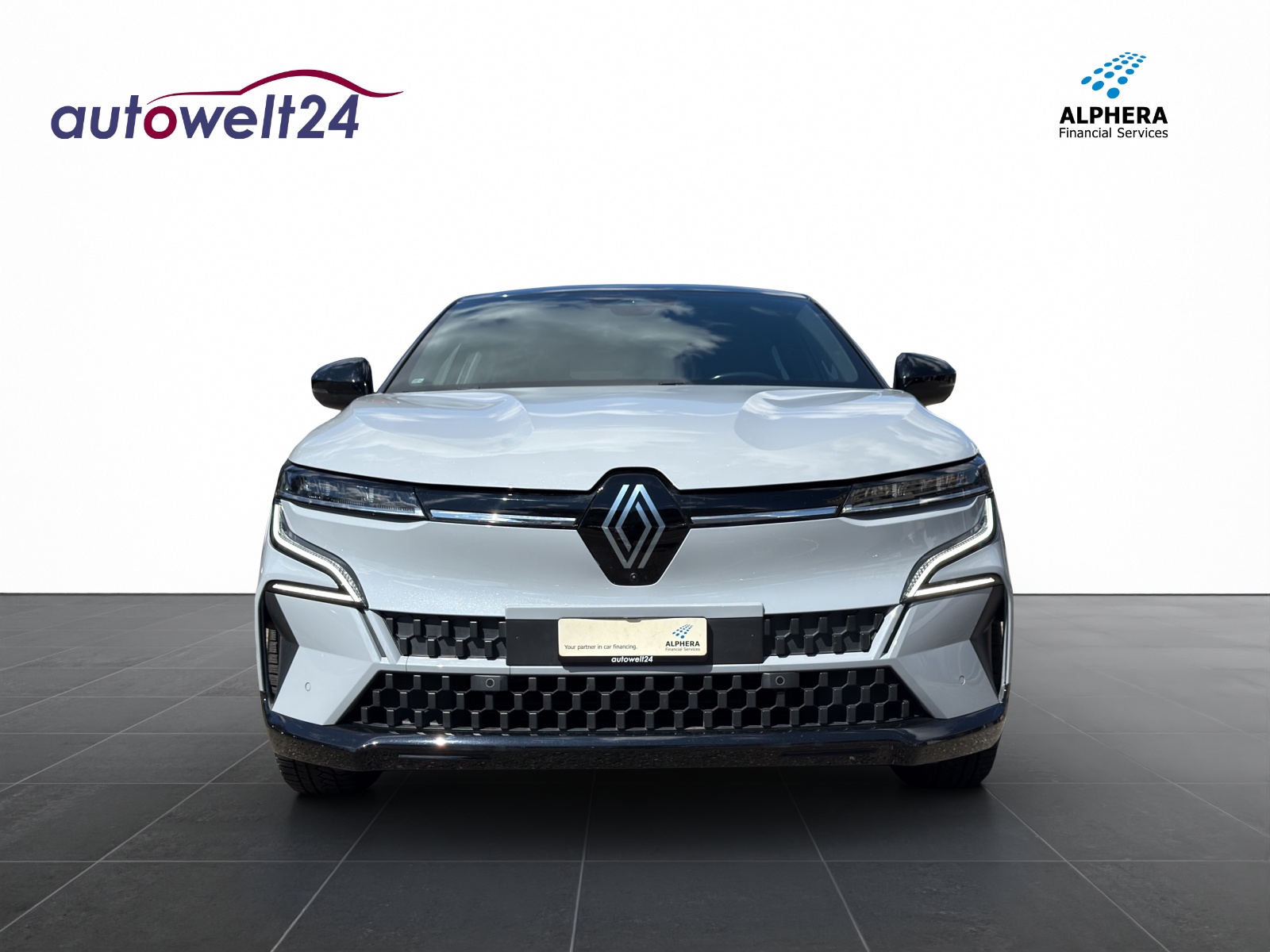 RENAULT Mégane E-TECH EV60 Iconic-showroom-element-1