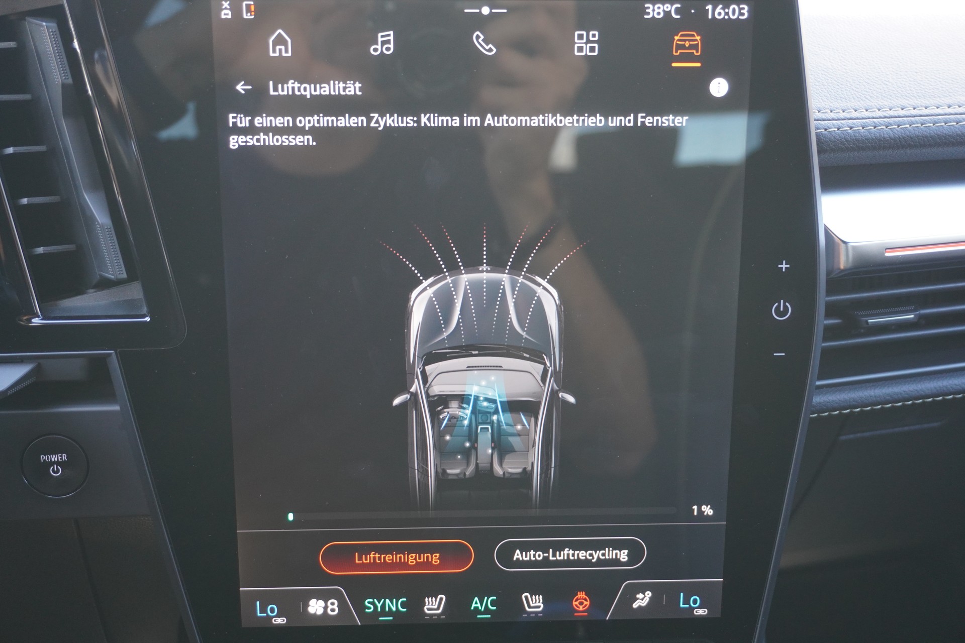 RENAULT Mégane E-TECH EV60 Iconic-image-25