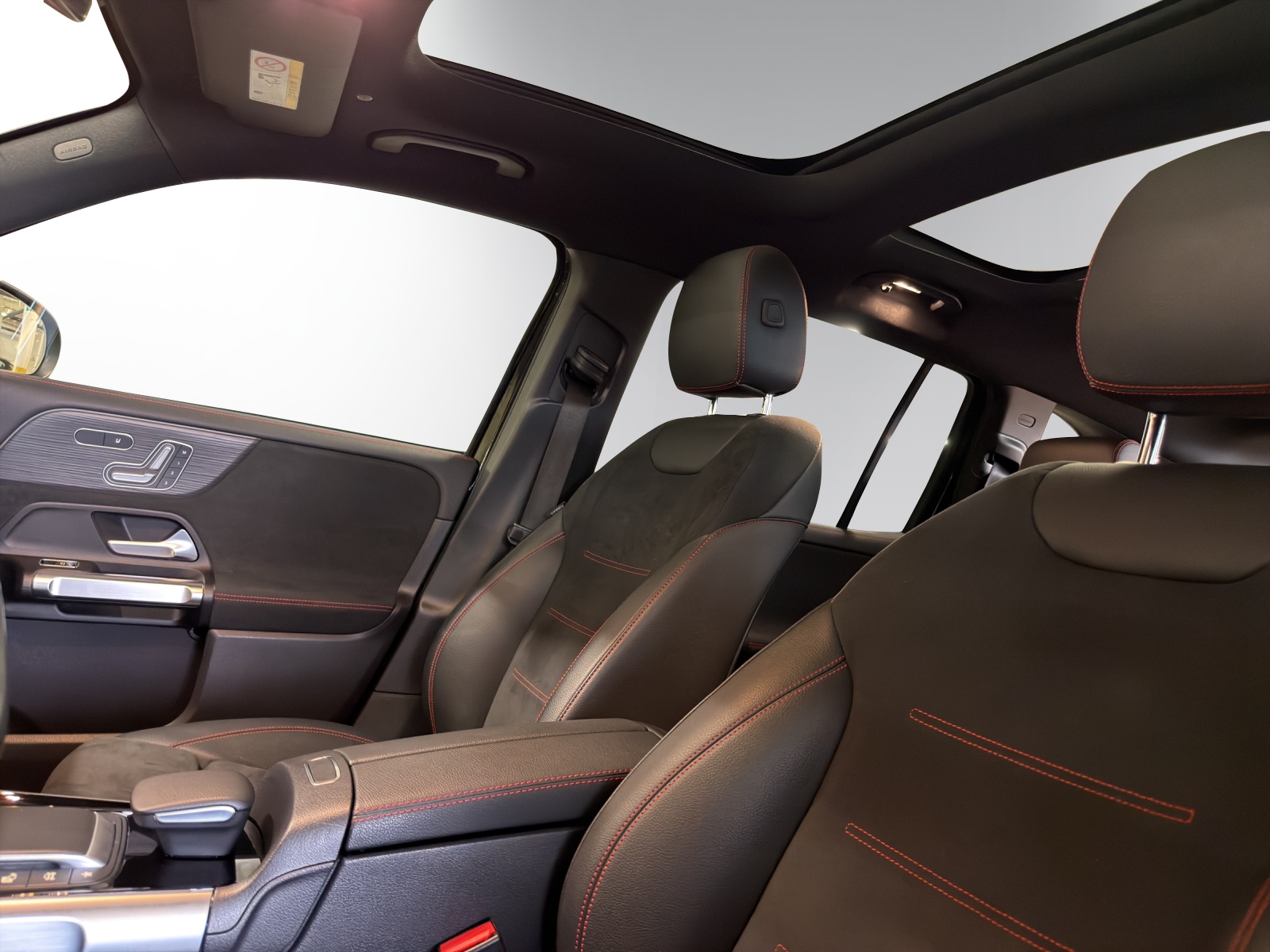 MERCEDES-BENZ EQB 350 AMG Line 4Matic-image-8