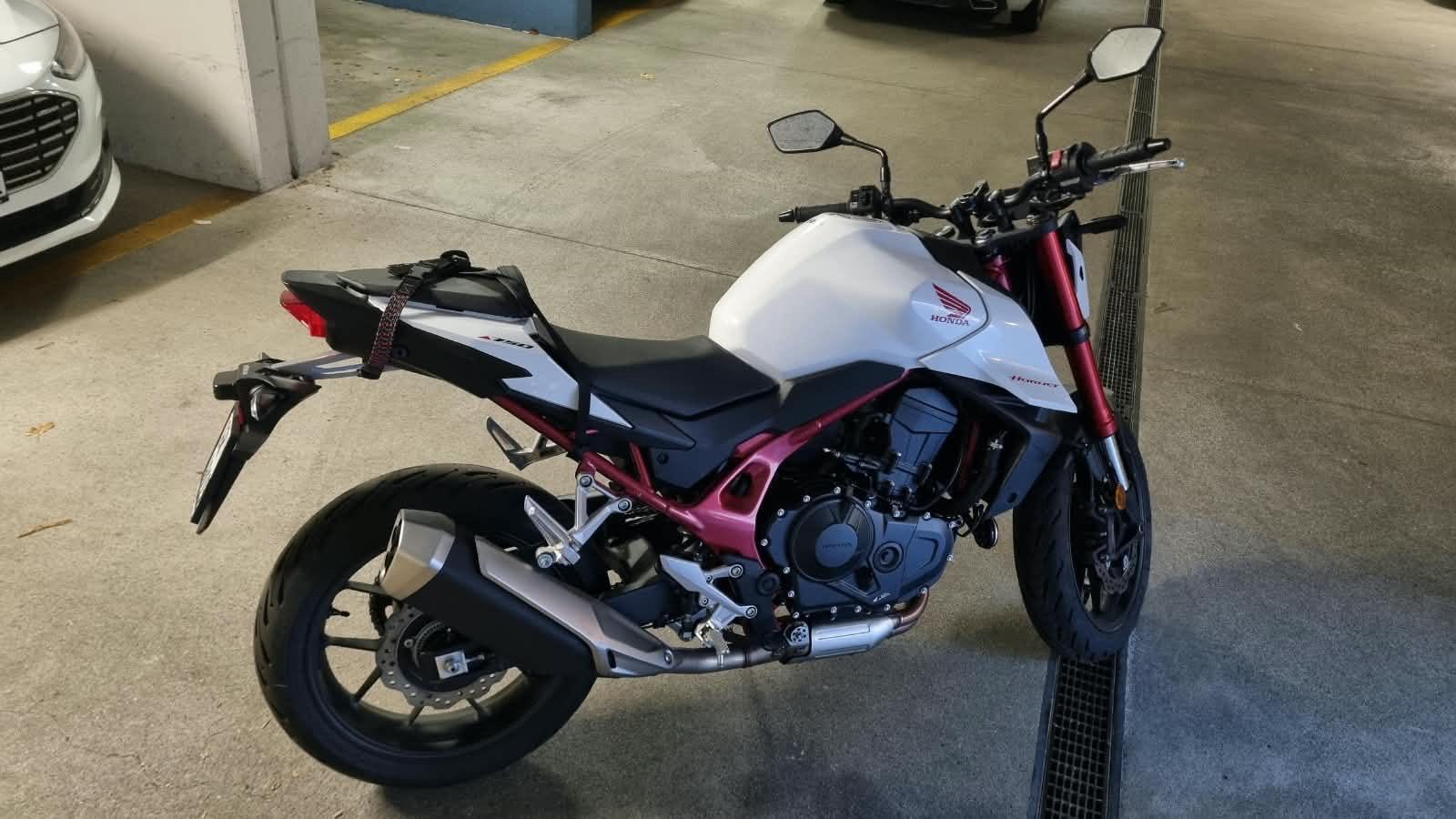 HONDA CB 750 Hornet (35kW)-image-5