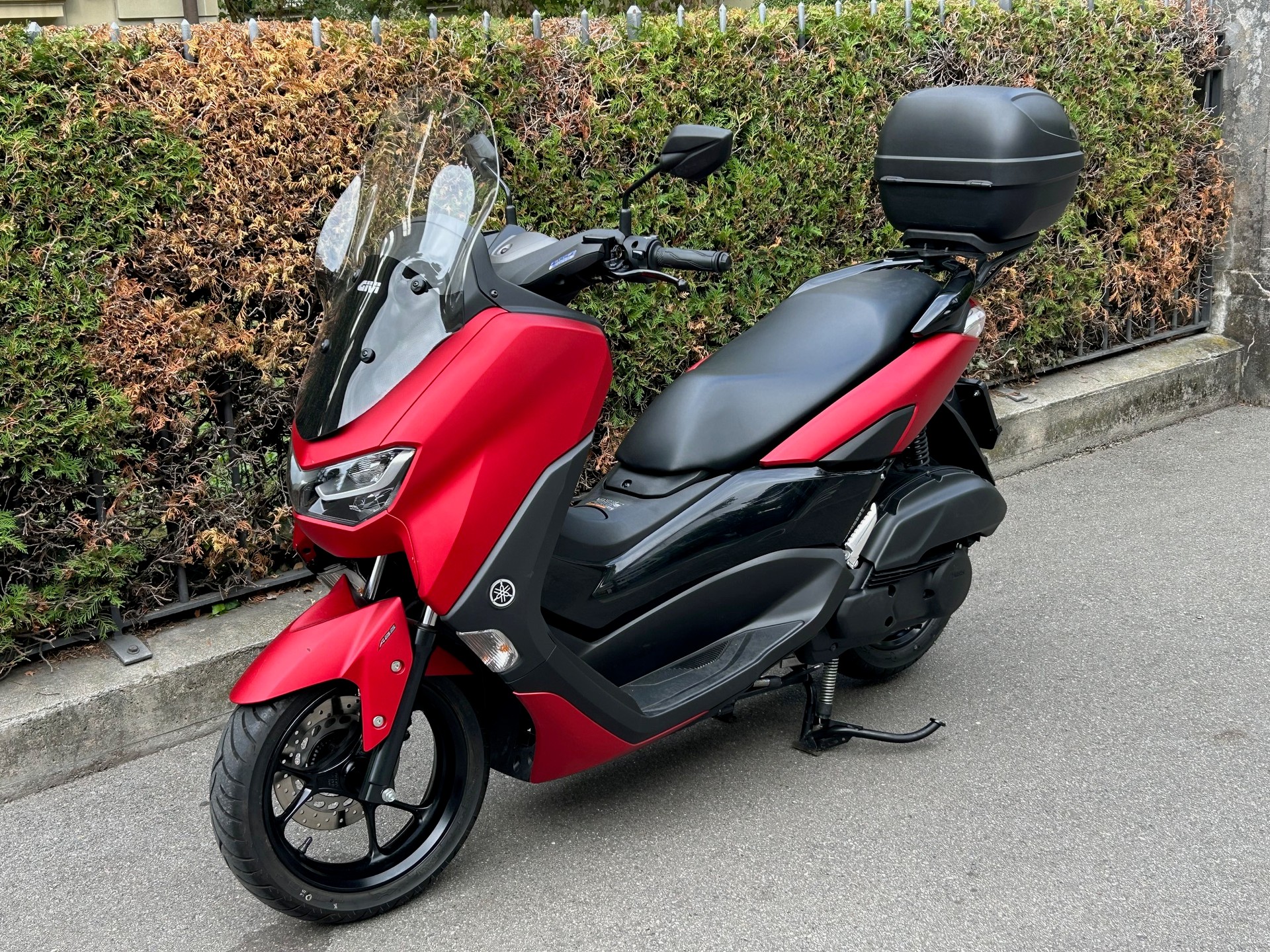 YAMAHA N-Max GPD 125-image-2