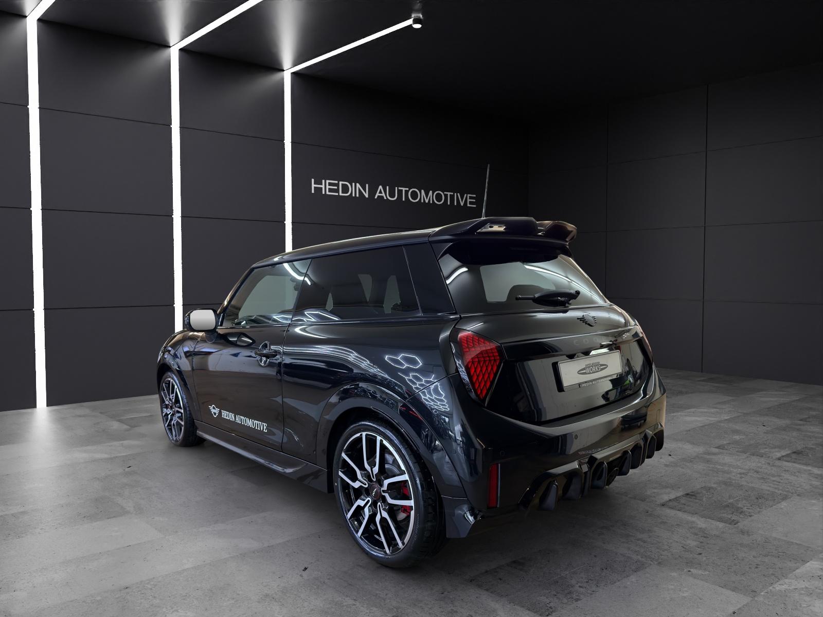 MINI F66 2.0i John Cooper Works-showroom-element-2