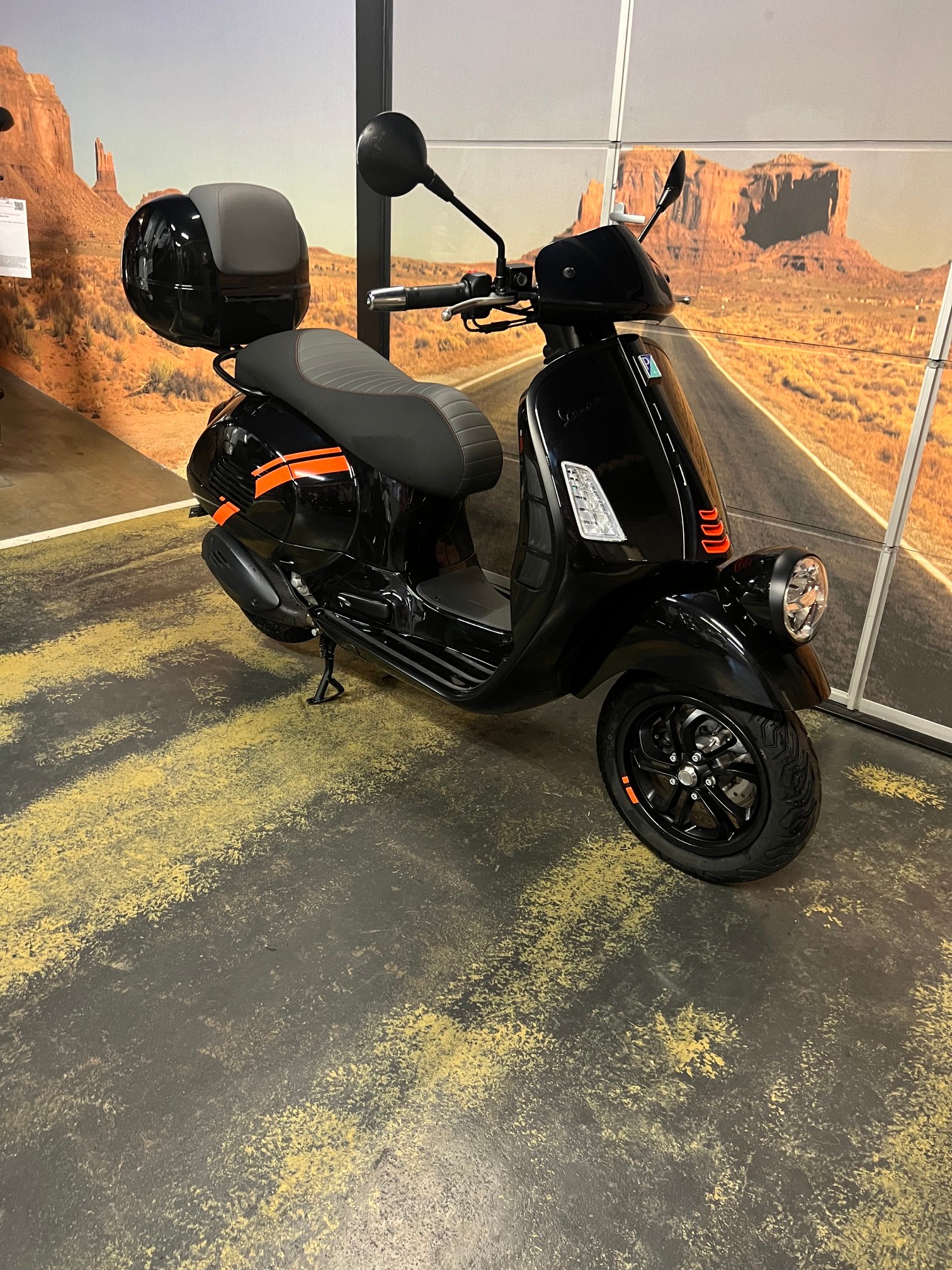 PIAGGIO Vespa GTV 300-image-4