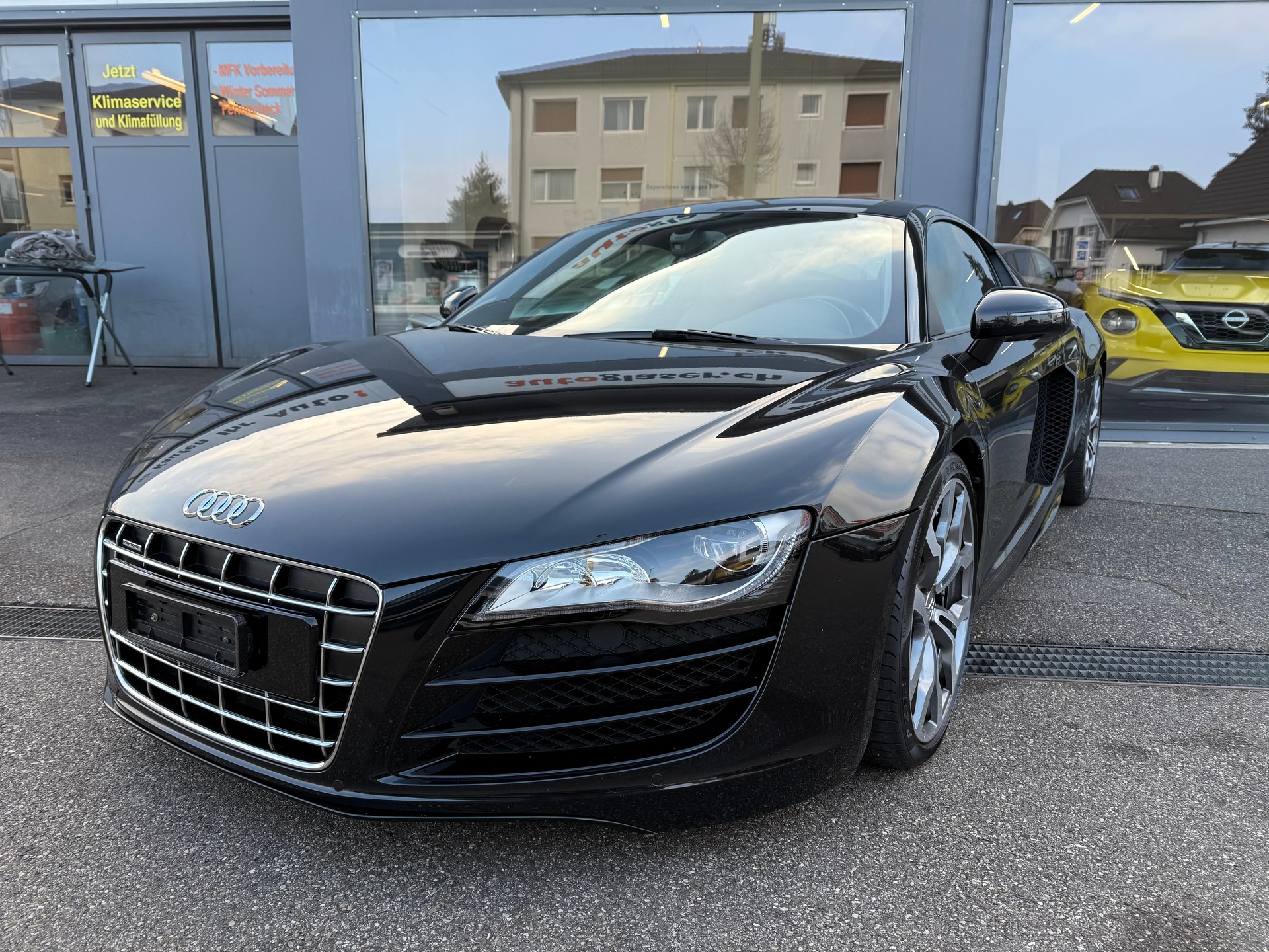 AUDI R8 Coupé 5.2-showroom-element-3