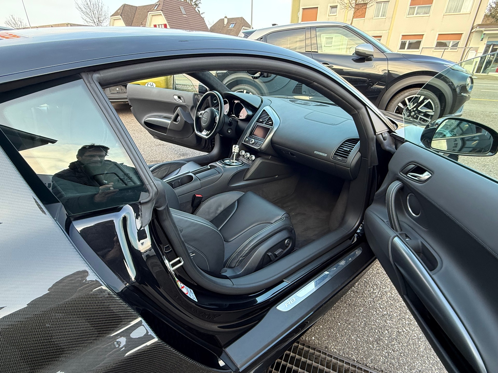 AUDI R8 Coupé 5.2-image-14