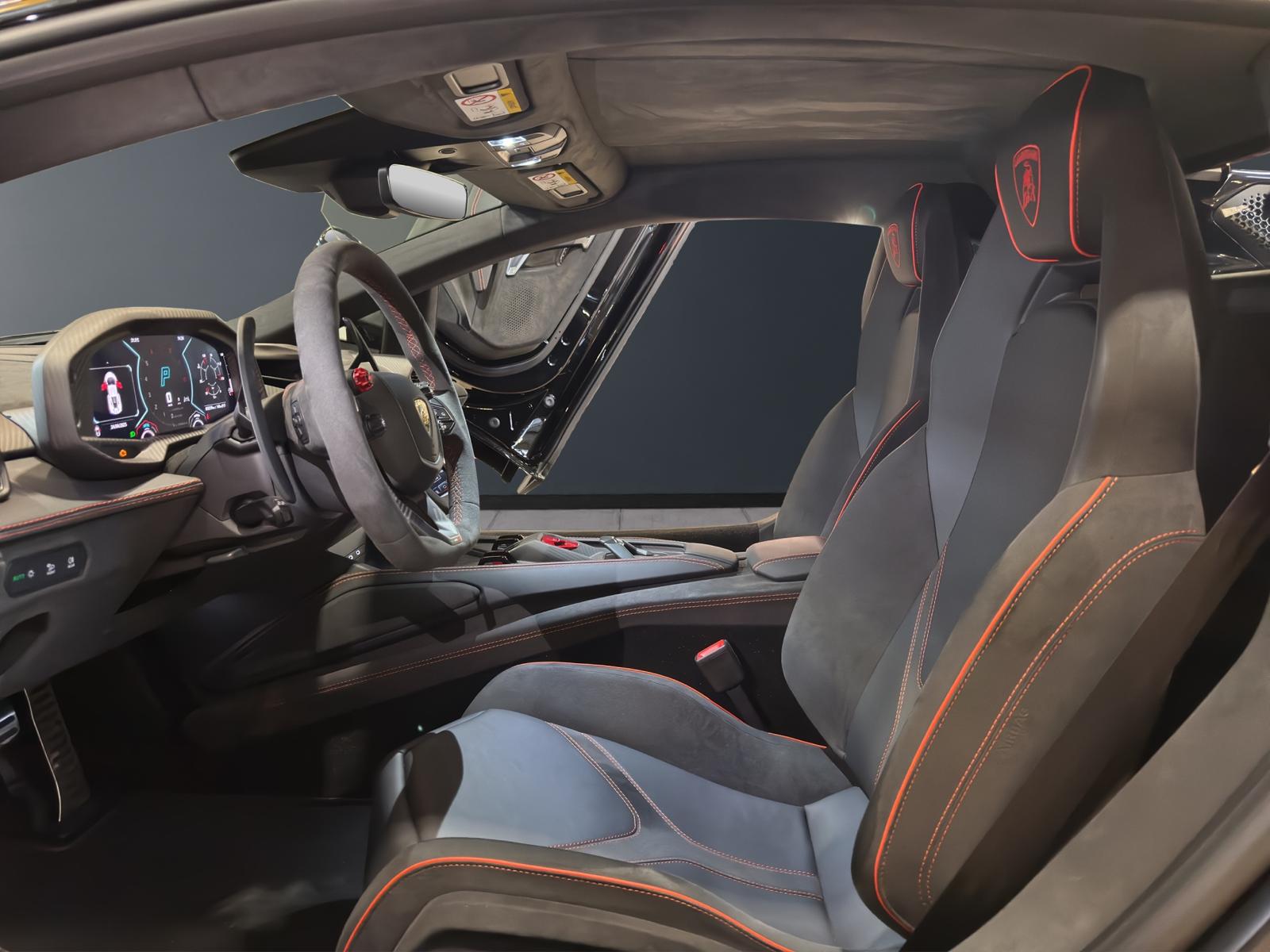 LAMBORGHINI Revuelto 6.5 V12 HPEV/P. Display/Lift/Cam/Carbon-image-16