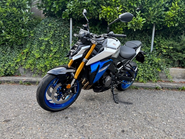 SUZUKI GSX-S 1000-image-1