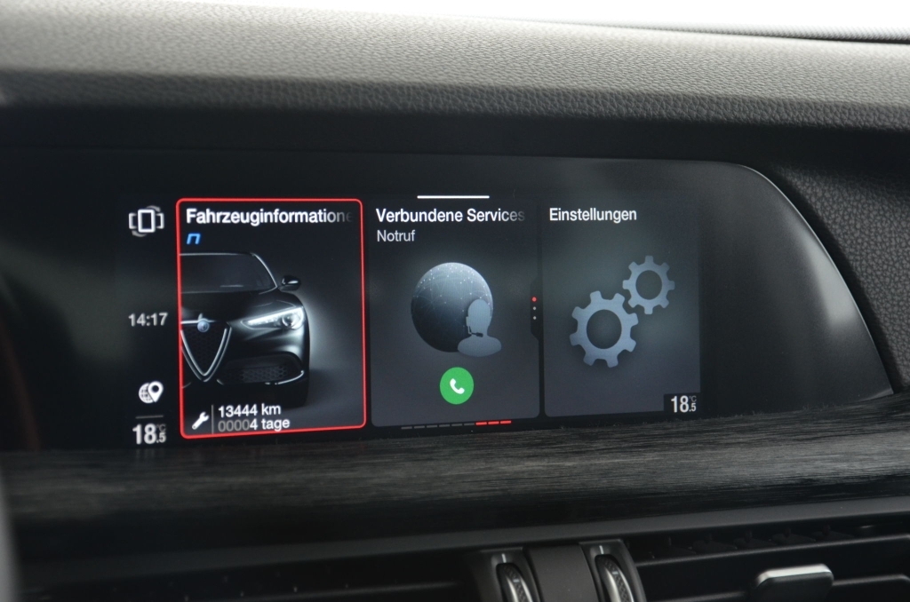 ALFA ROMEO Stelvio 2.2 JTDM Q4 *Facelift*-image-18